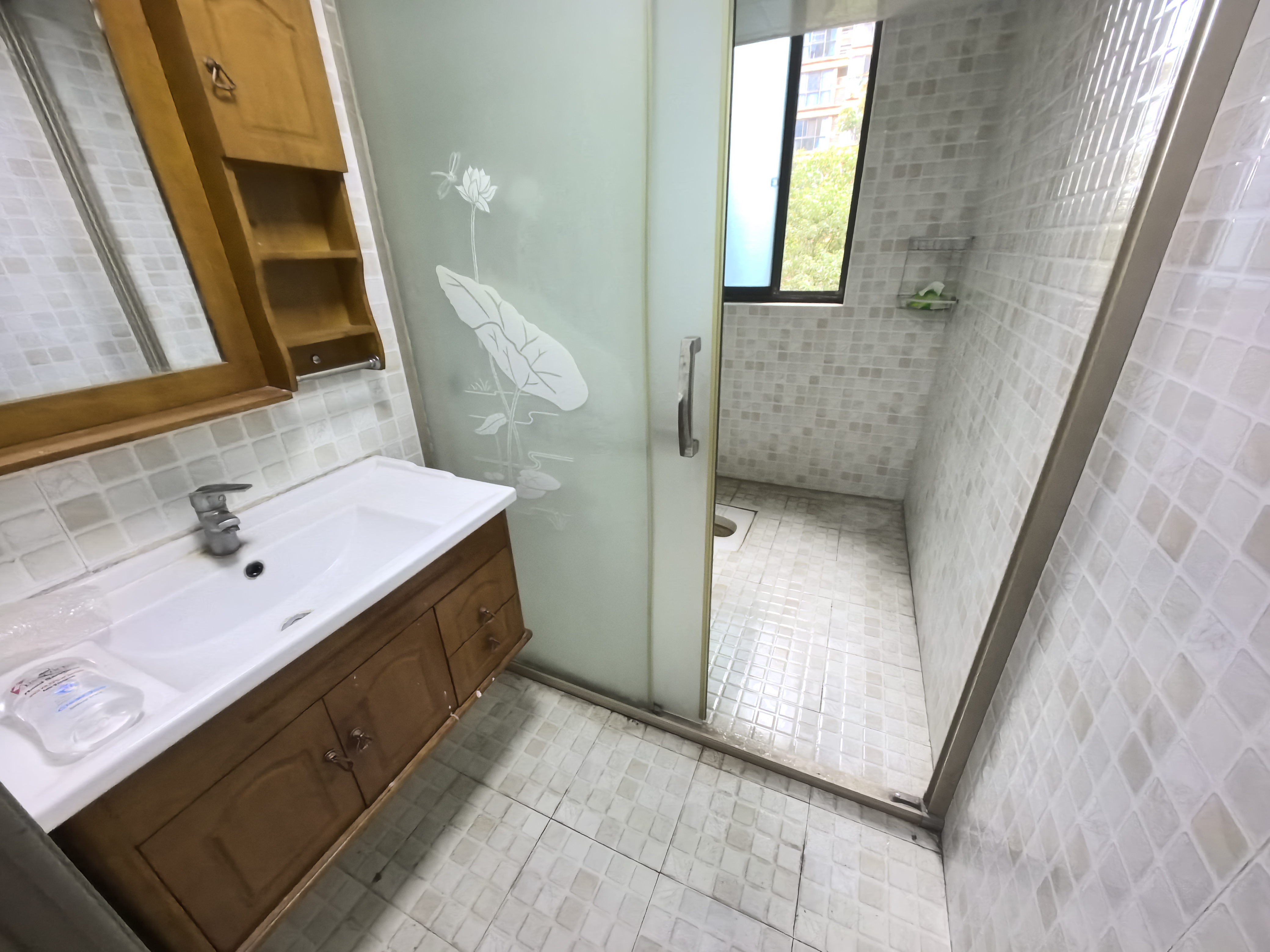 学府港湾  3室2厅2卫    46.8万室内图