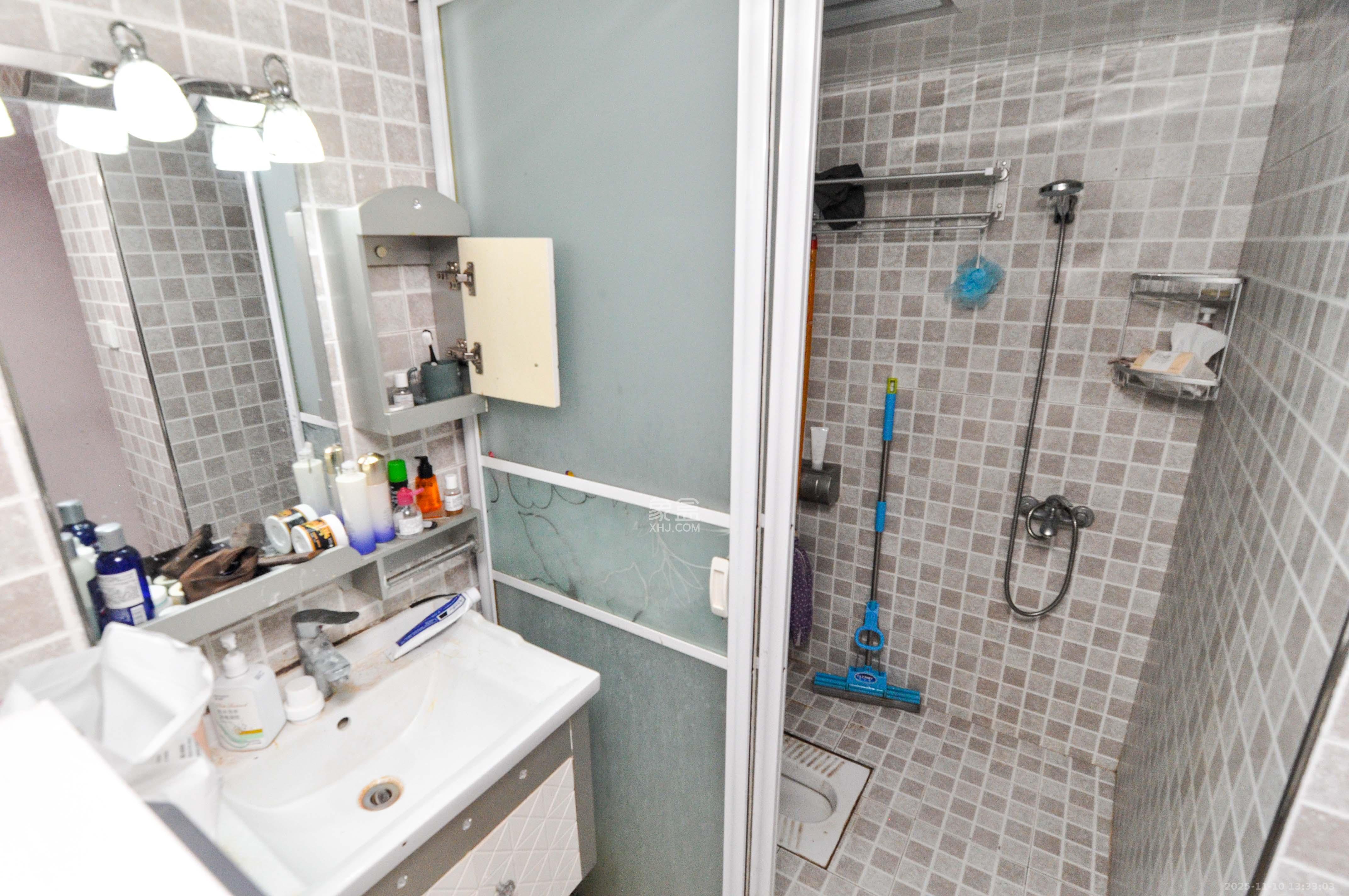 阿普阿布 1室1厅1卫 52.0万 阿普阿布 1室1厅1卫 52.0万卫生间