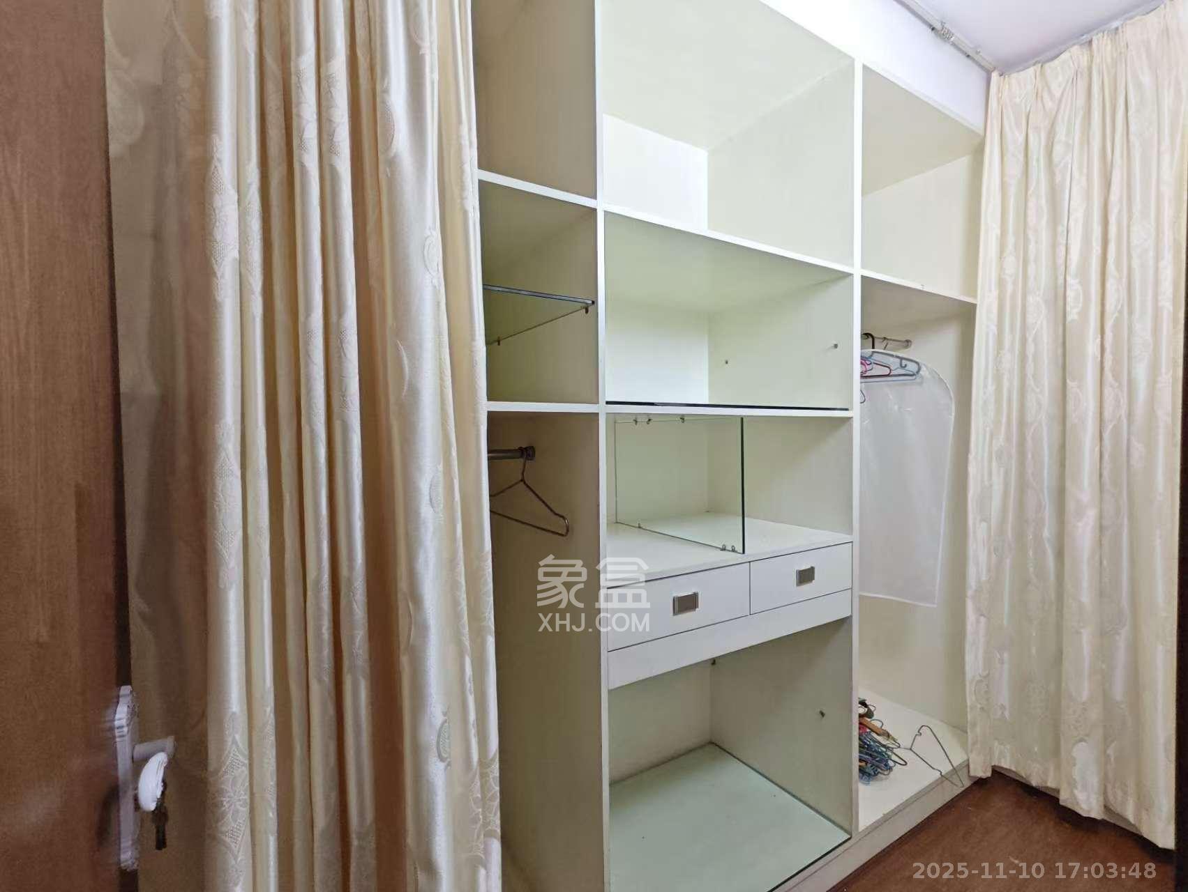 长大卧琥 3室2厅2卫 3200.0元/月 长大卧琥 3室2厅2卫 3200.0元/月室内图