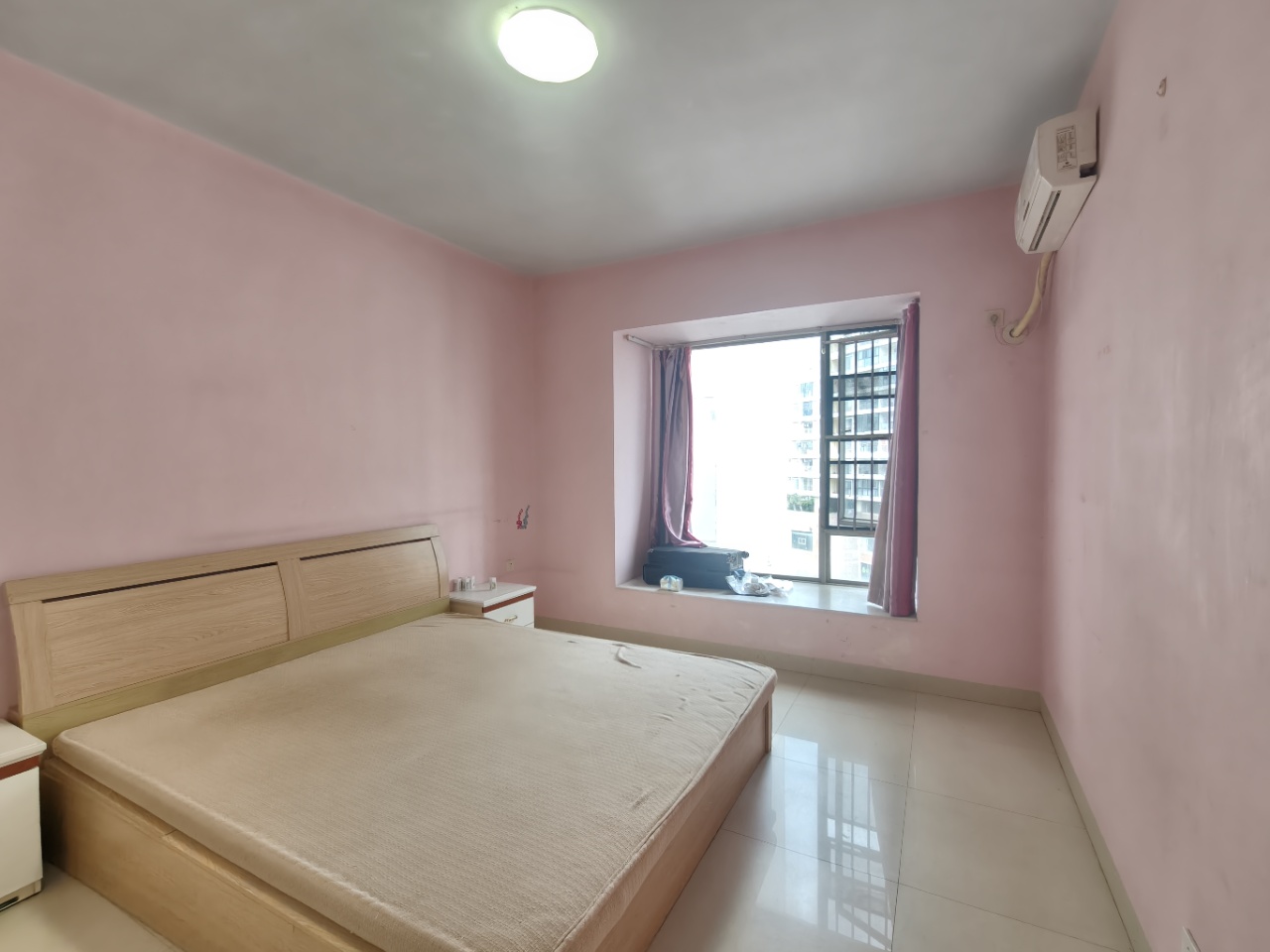 海联新村  3室2厅1卫    2300.0元/月室内图