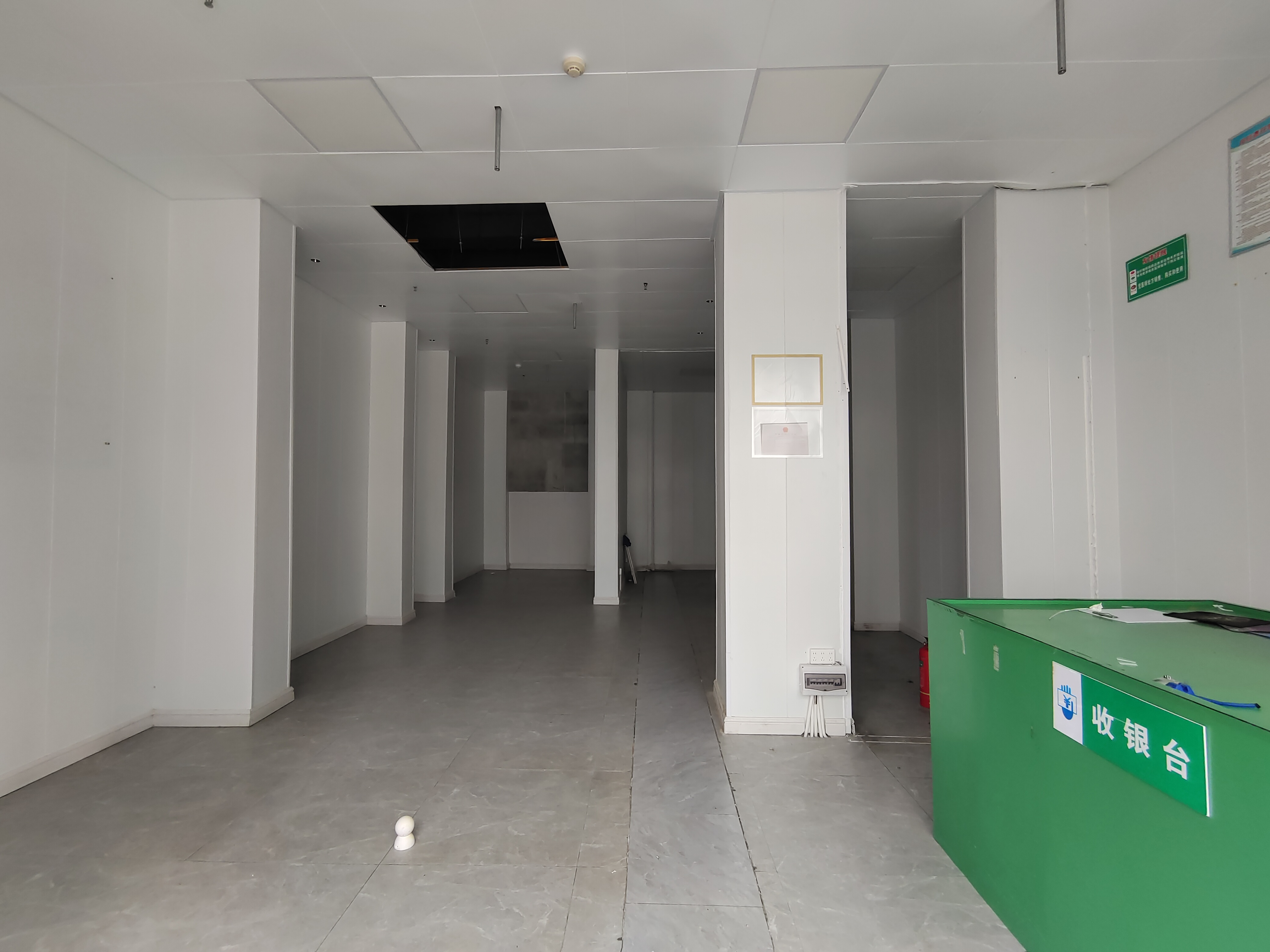 坡博家园五区   84.23㎡      6000.0元/月室内图