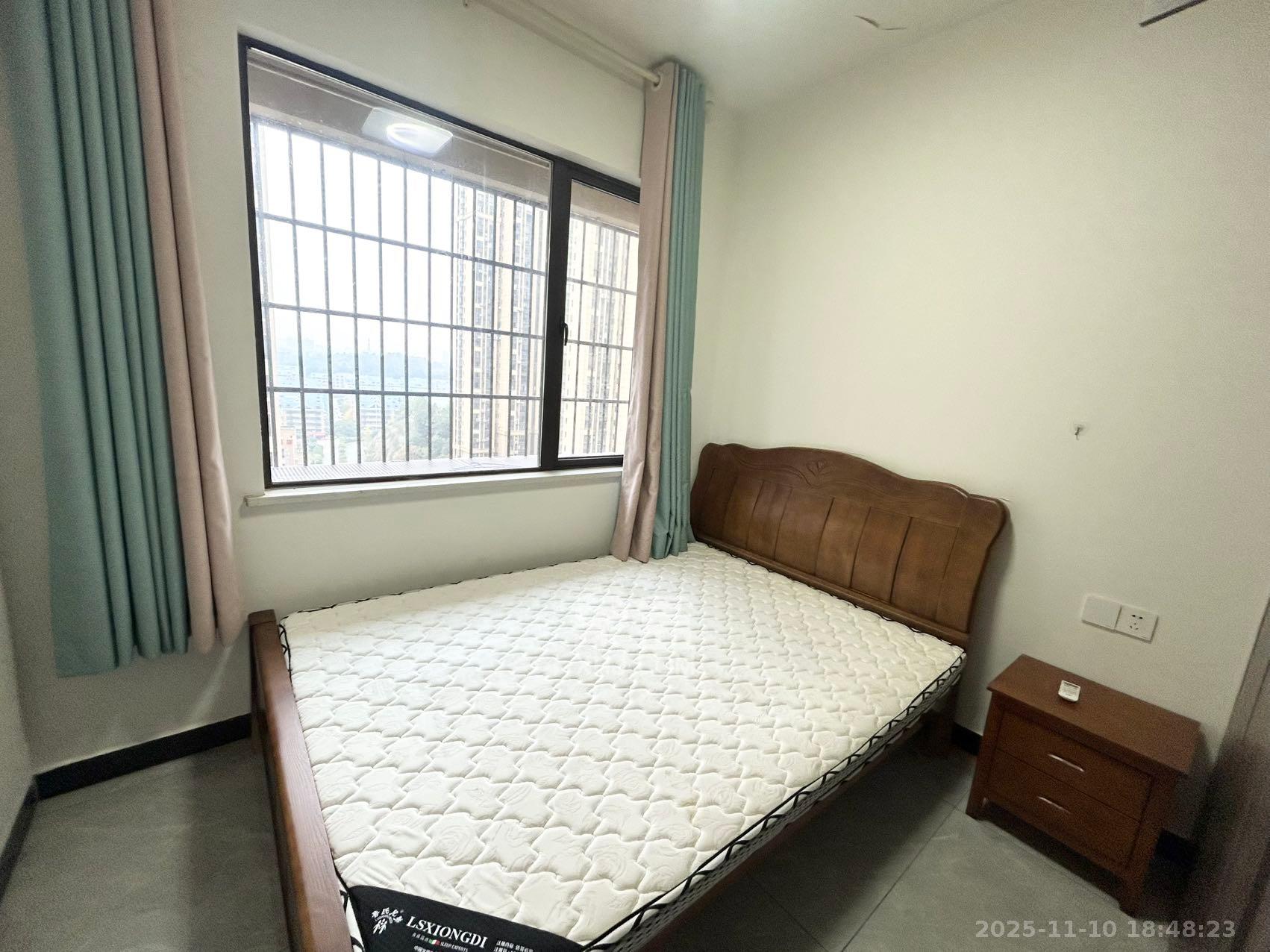 长房明宸府  2室1厅1卫    1600.0元/月室内图