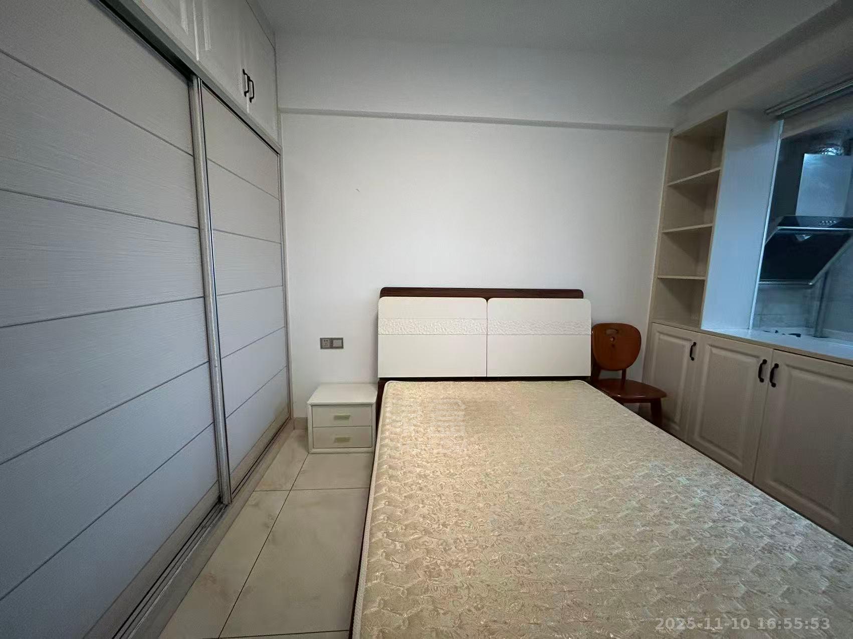 中建御山和苑  1室1厅1卫    1200.0元/月