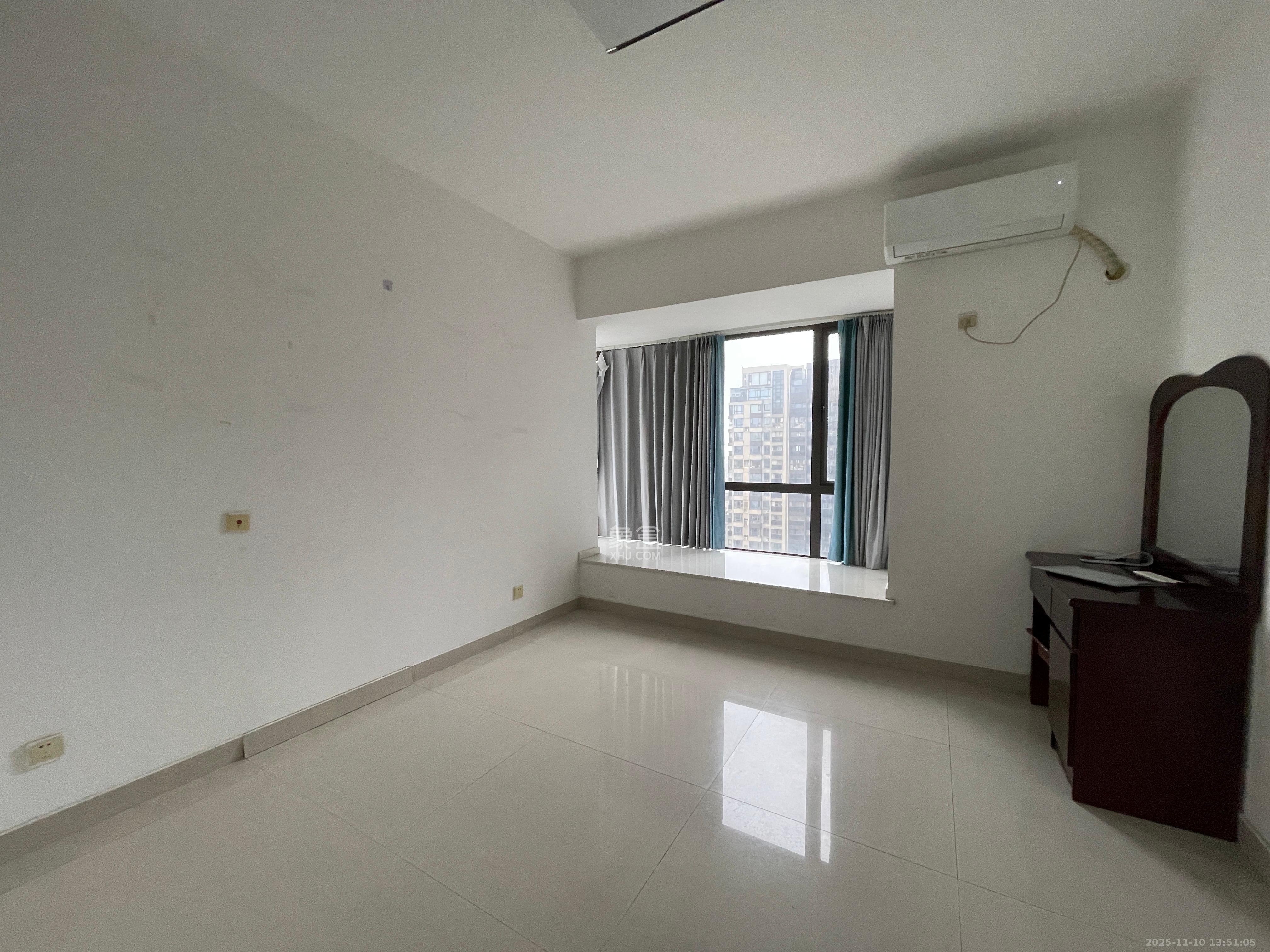 通用时代国际社区  3室1厅1卫    3500.0元/月室内图