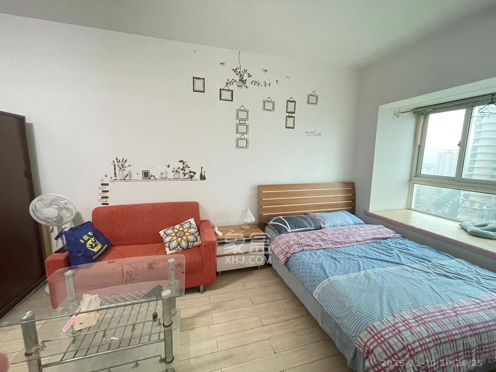 都市晨光  1室0厅1卫    1100.0元/月室内图