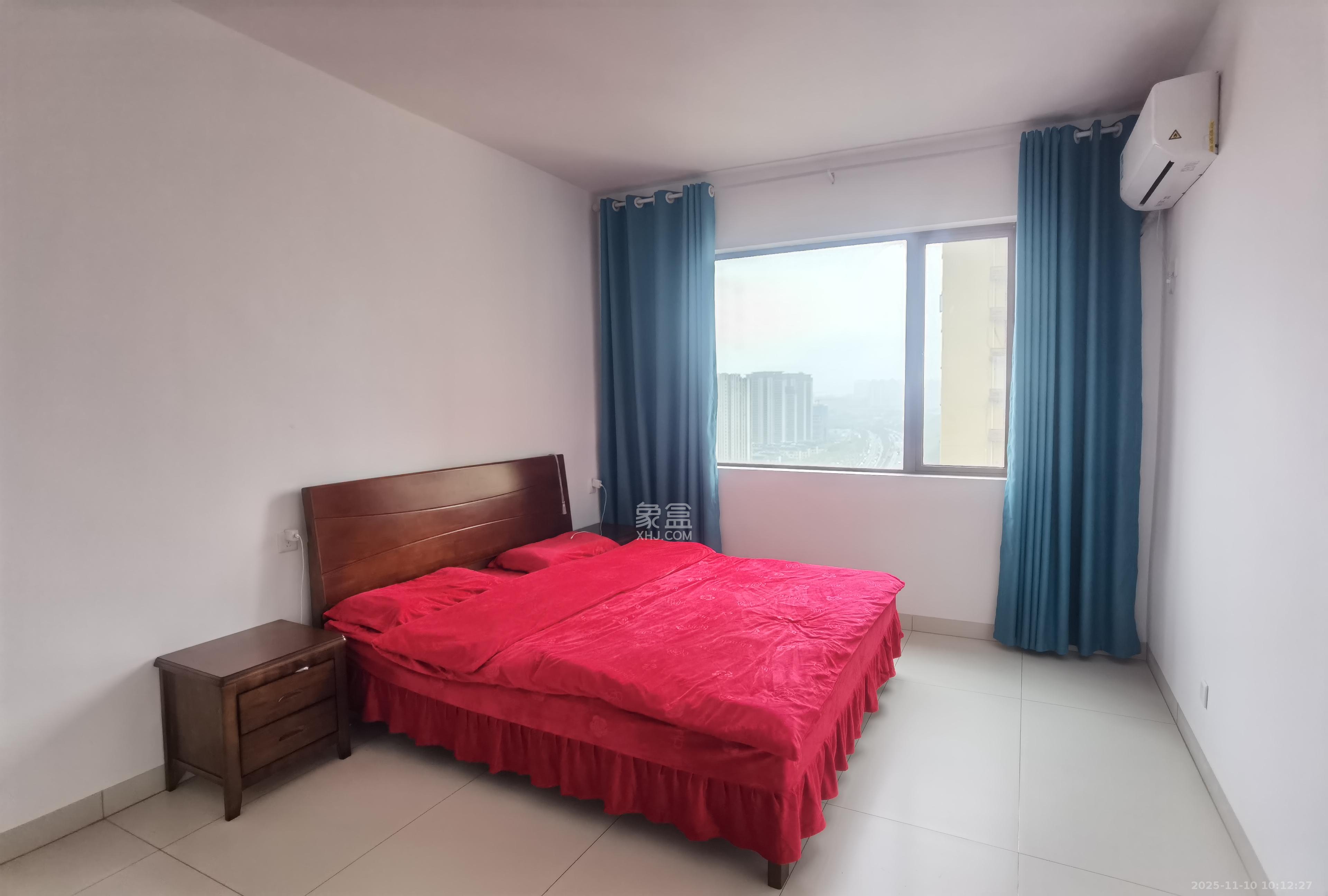 万里时代 4室2厅2卫 3000.0元/月 万里时代 4室2厅2卫 3000.0元/月室内图