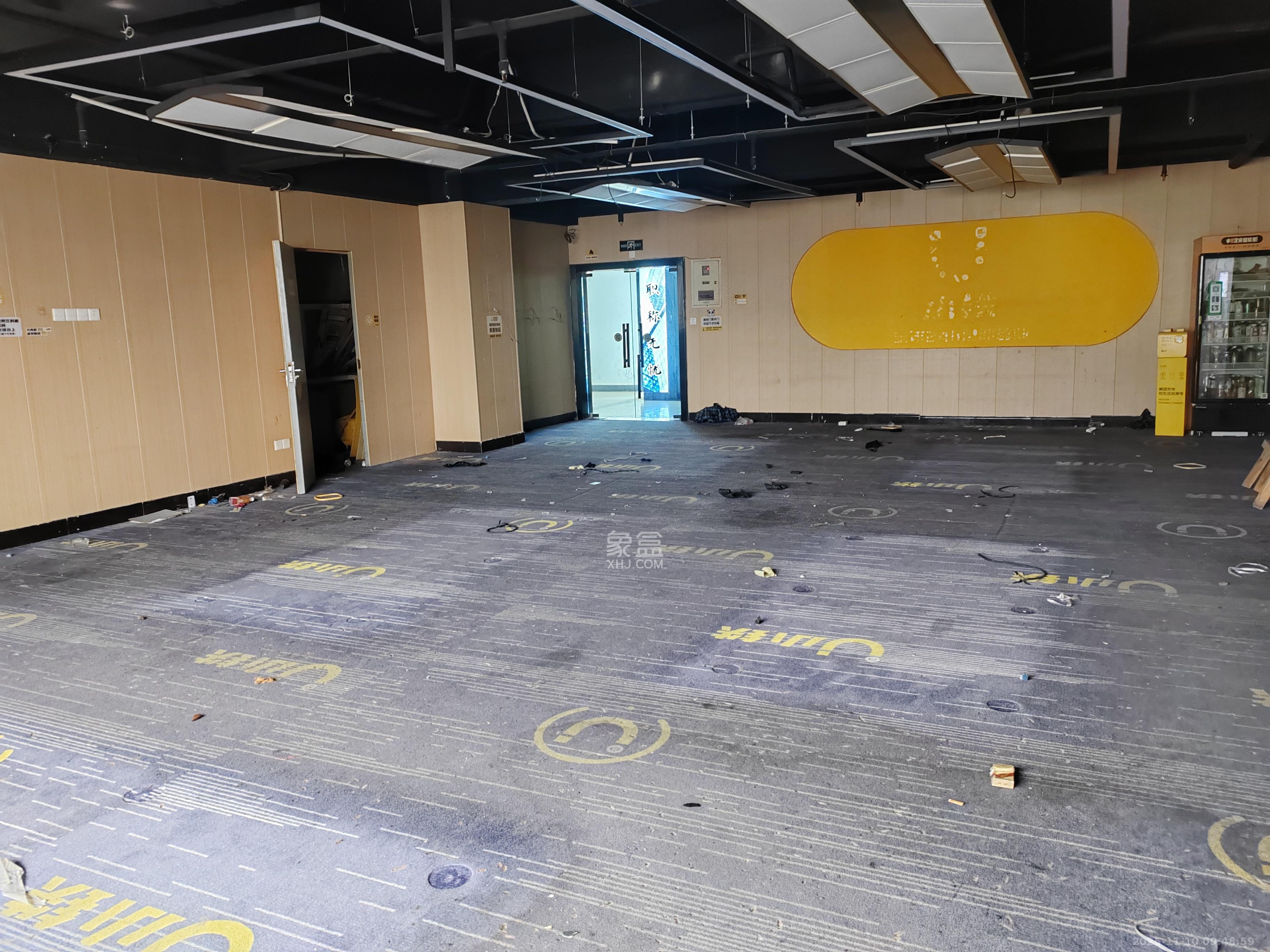 蓝色地标  1室1厅1卫    5000.0元/月