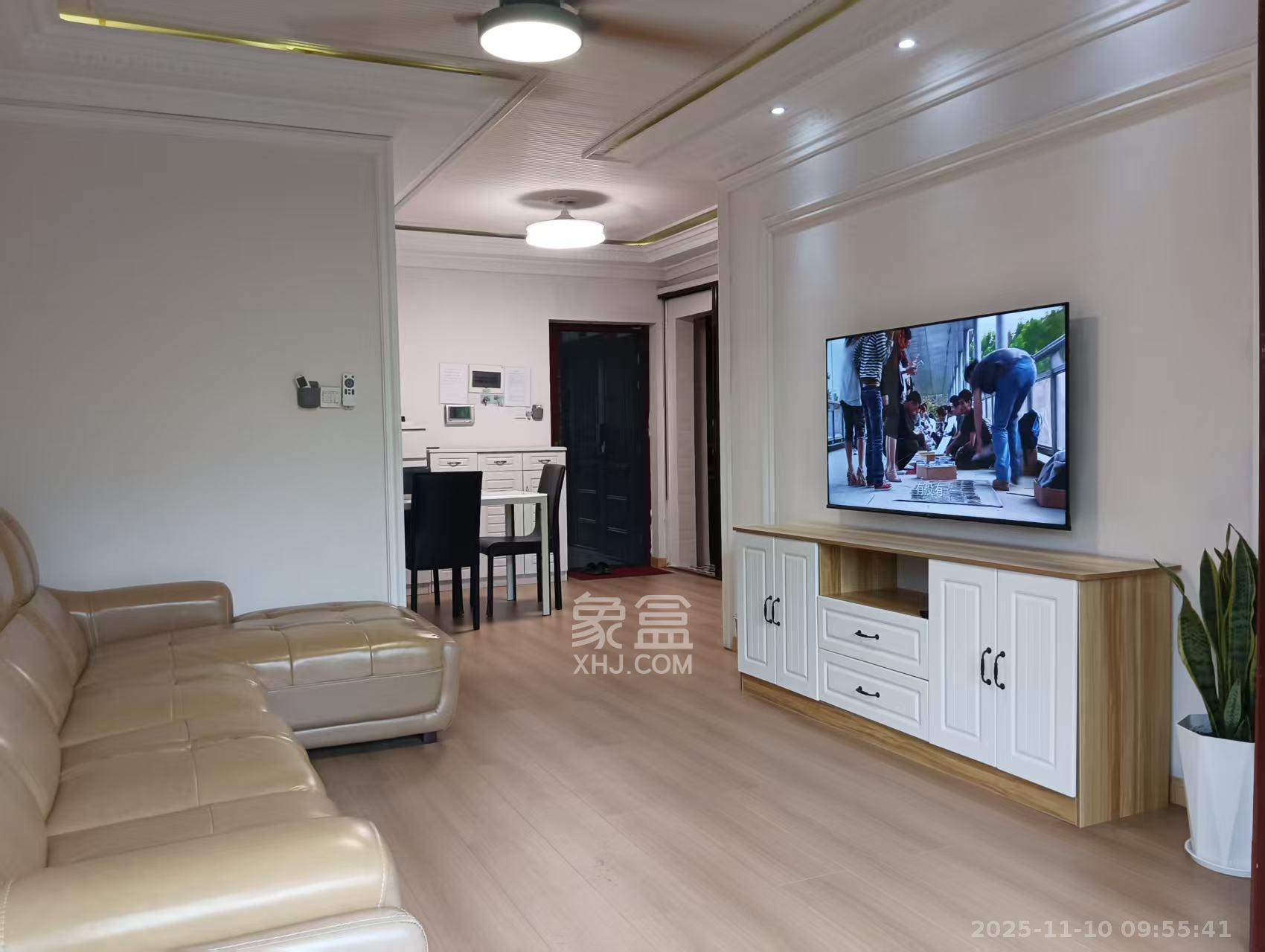 优山美地  2室2厅1卫    2400.0元/月