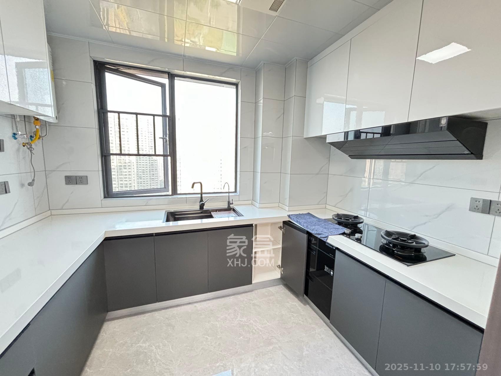 旭日嘉苑  3室2厅2卫    3800.0元/月室内图