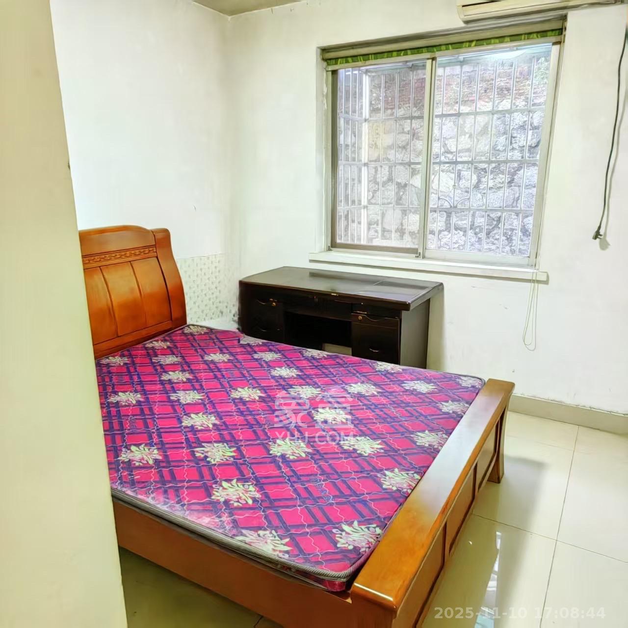 佳园星城  3室2厅2卫    1600.0元/月室内图