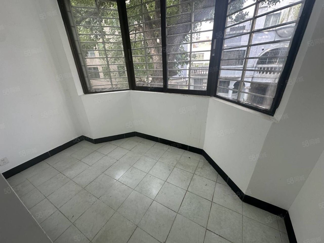 梨园别墅（龙昆南）  7室2厅5卫    12000.0元/月