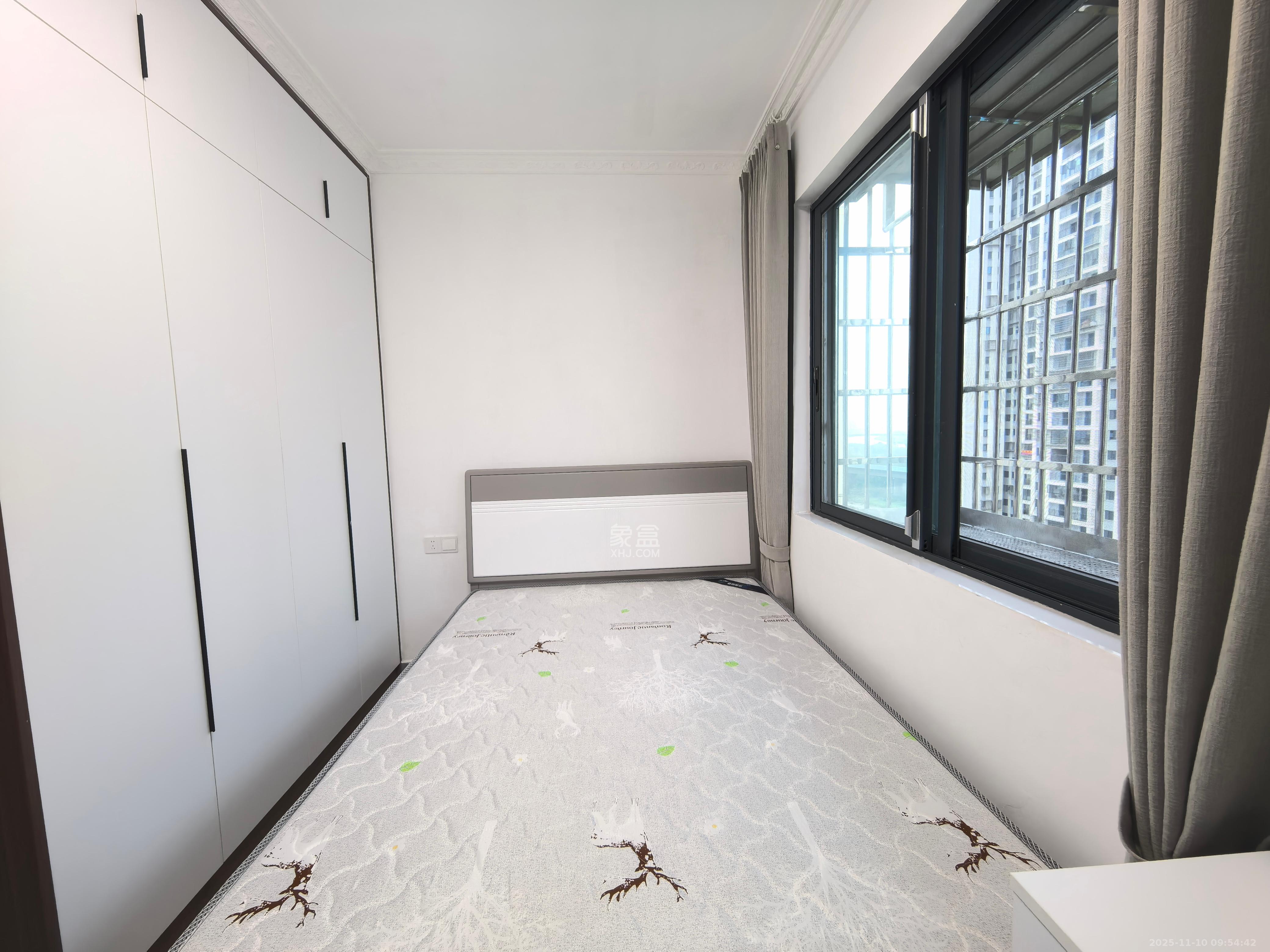 和景家园二期 3室2厅1卫 2400.0元/月 和景家园二期 3室2厅1卫 2400.0元/月室内图