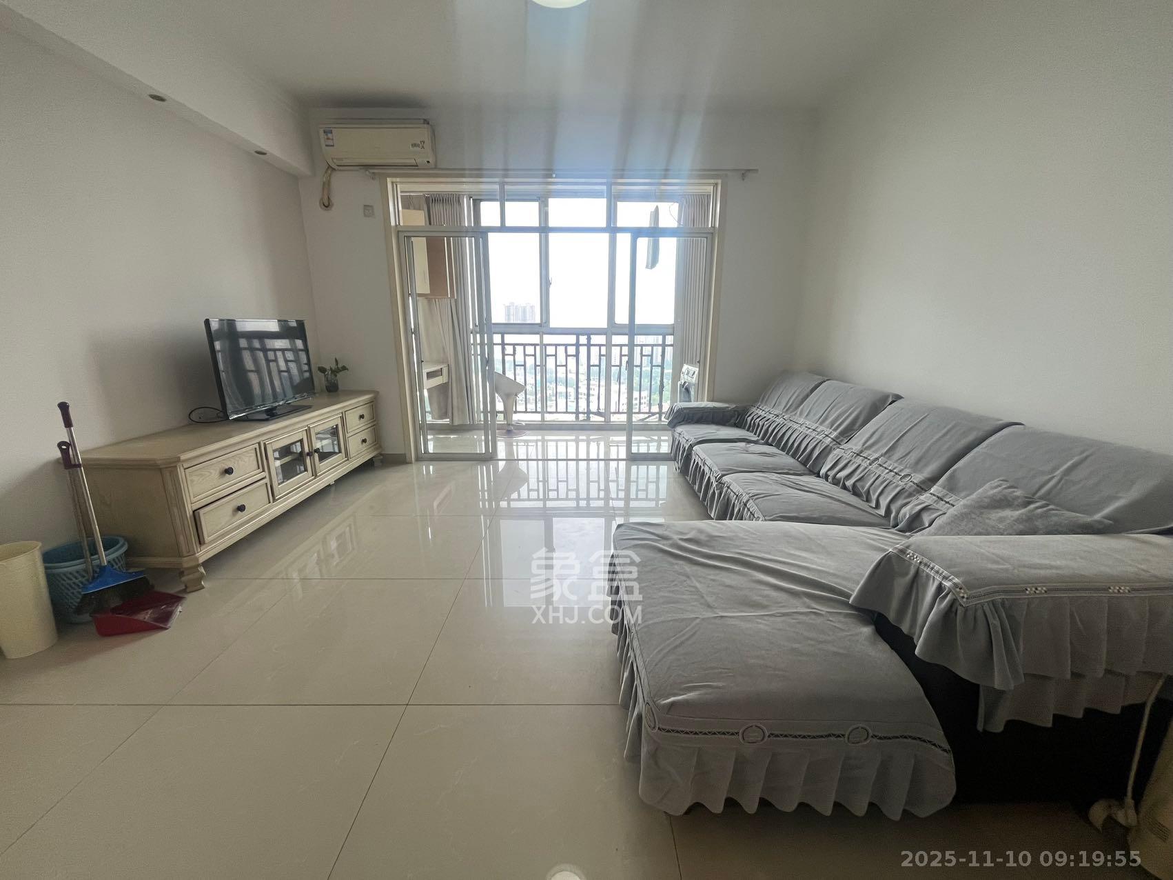 顺天黄金海岸  2室1厅1卫    2300.0元/月室内图