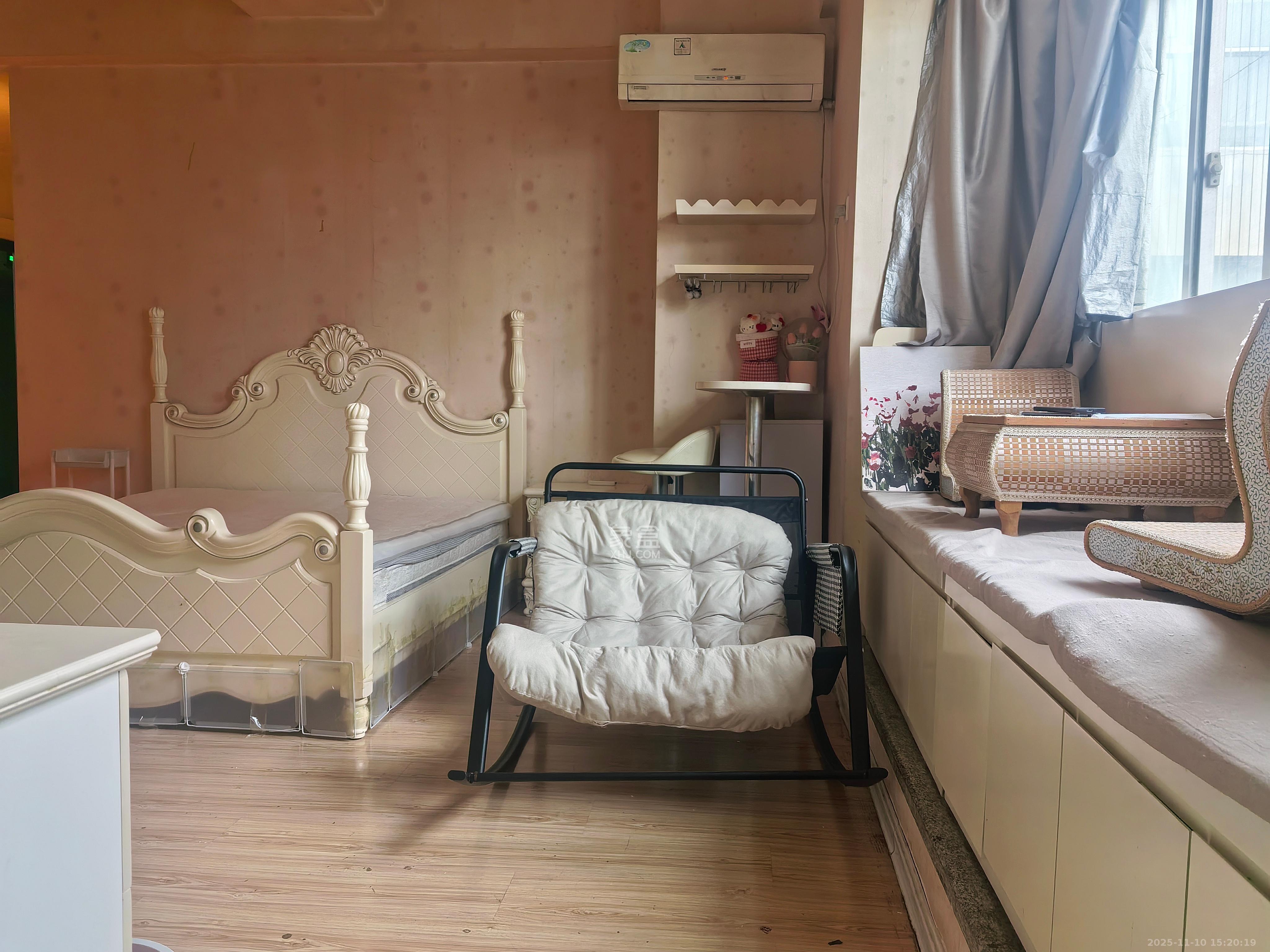 自由.com（自由大厦）  1室1厅1卫    1500.0元/月室内图