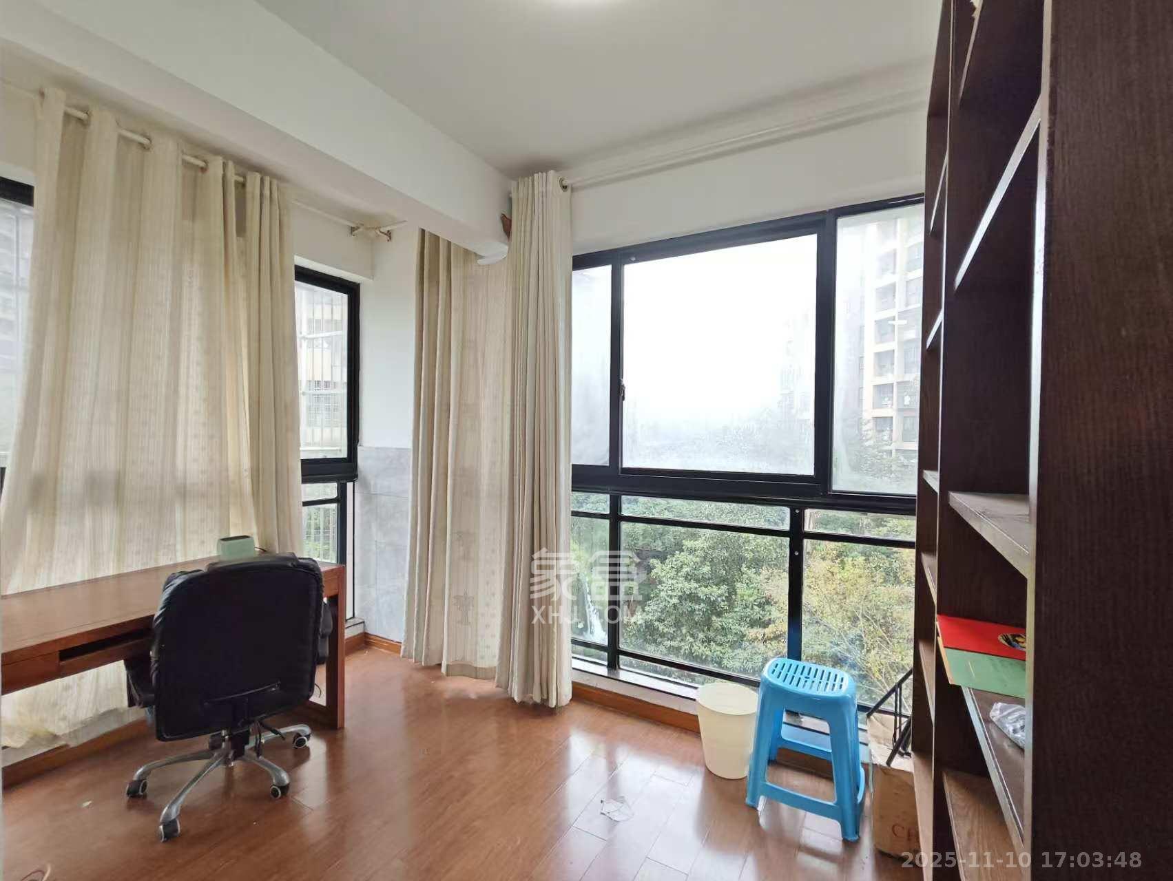 长大卧琥 3室2厅2卫 3200.0元/月 长大卧琥 3室2厅2卫 3200.0元/月室内图