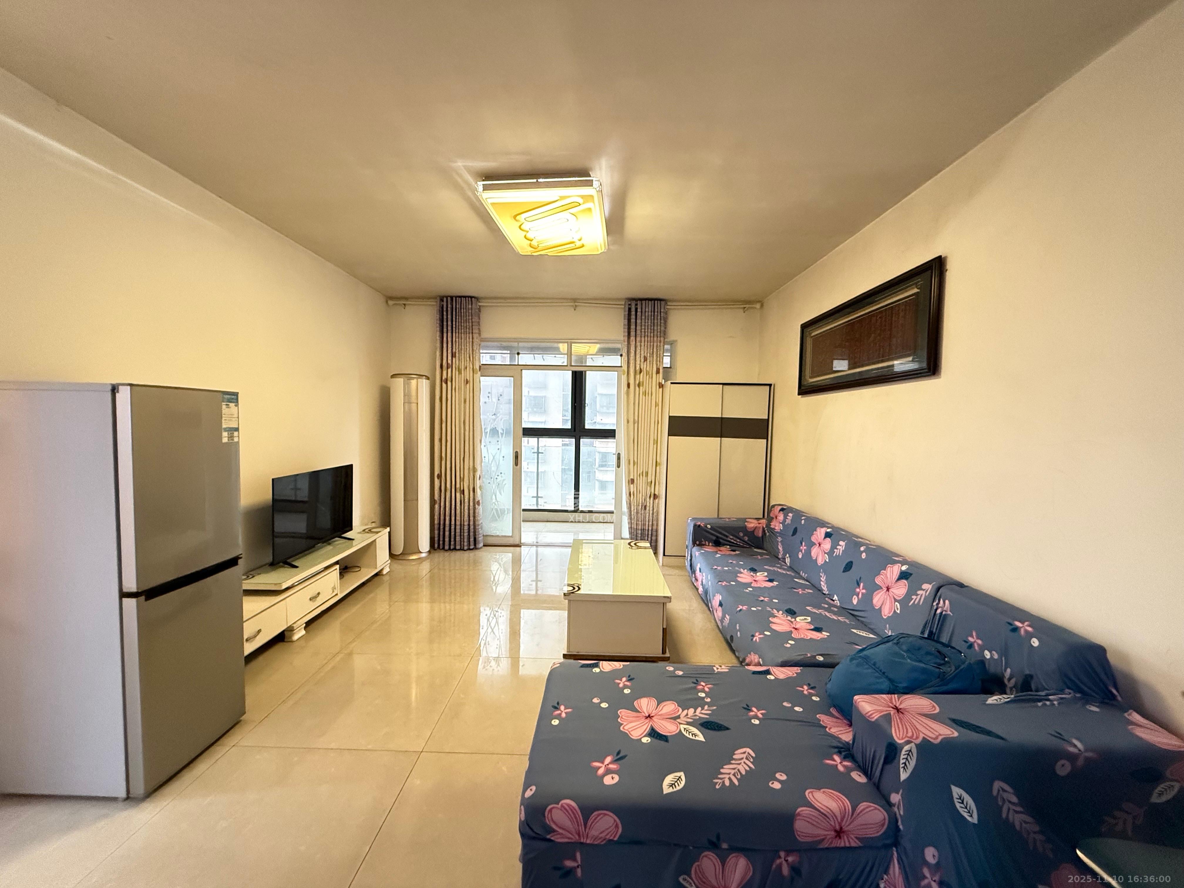 高鑫麓城 3室2厅2卫 2500.0元/月 高鑫麓城 3室2厅2卫 2500.0元/月室内图