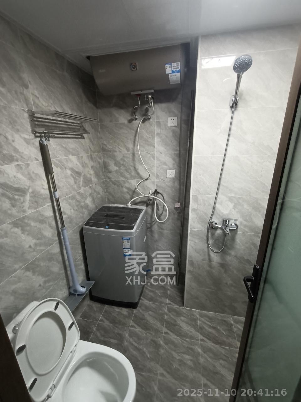 金地铂悦  2室1厅1卫    1400.0元/月室内图