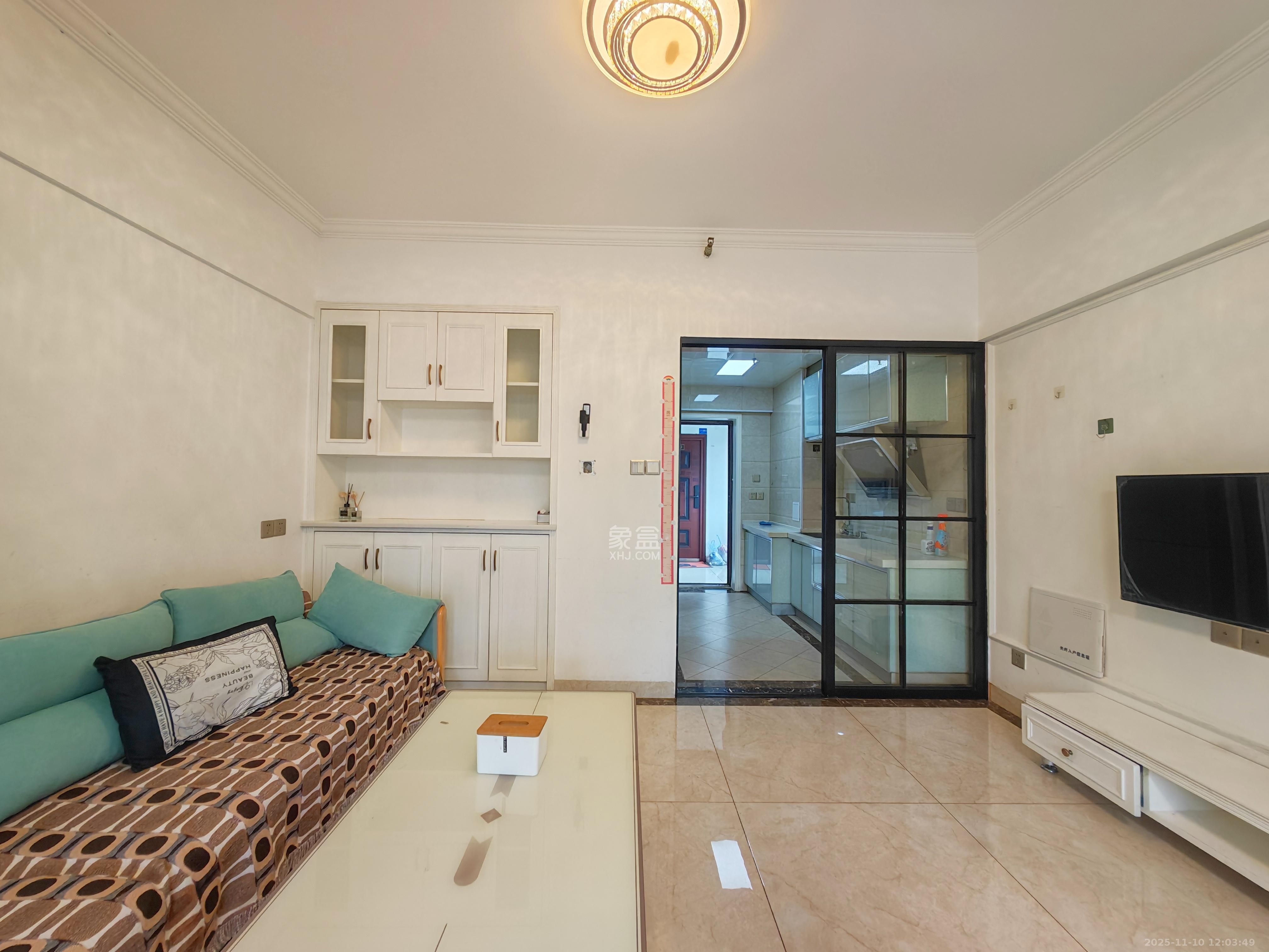 鑫远玲珑  1室1厅1卫    1500.0元/月室内图