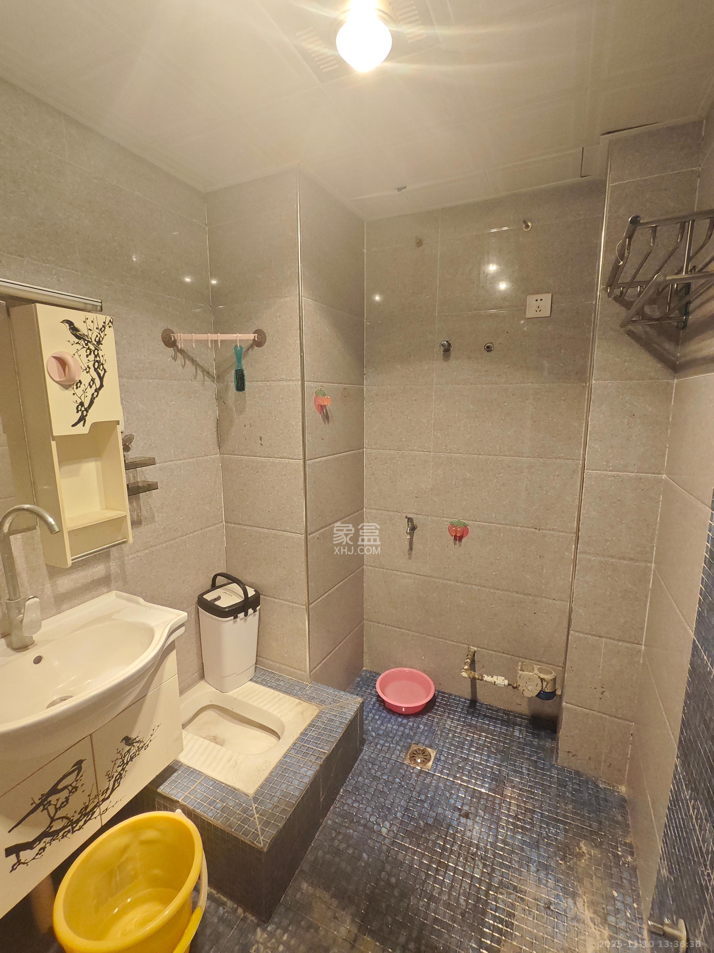 凯通国际城(凯通朝庭) 1室0厅1卫 1600.0元/月 凯通国际城(凯通朝庭) 1室0厅1卫 1600.0元/月室内图