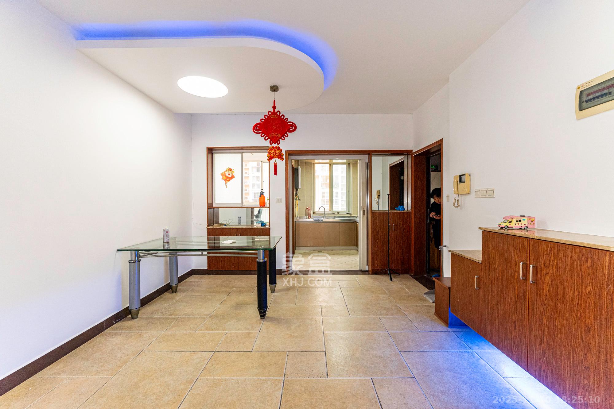 筑梦园  3室2厅2卫    75.0万客厅