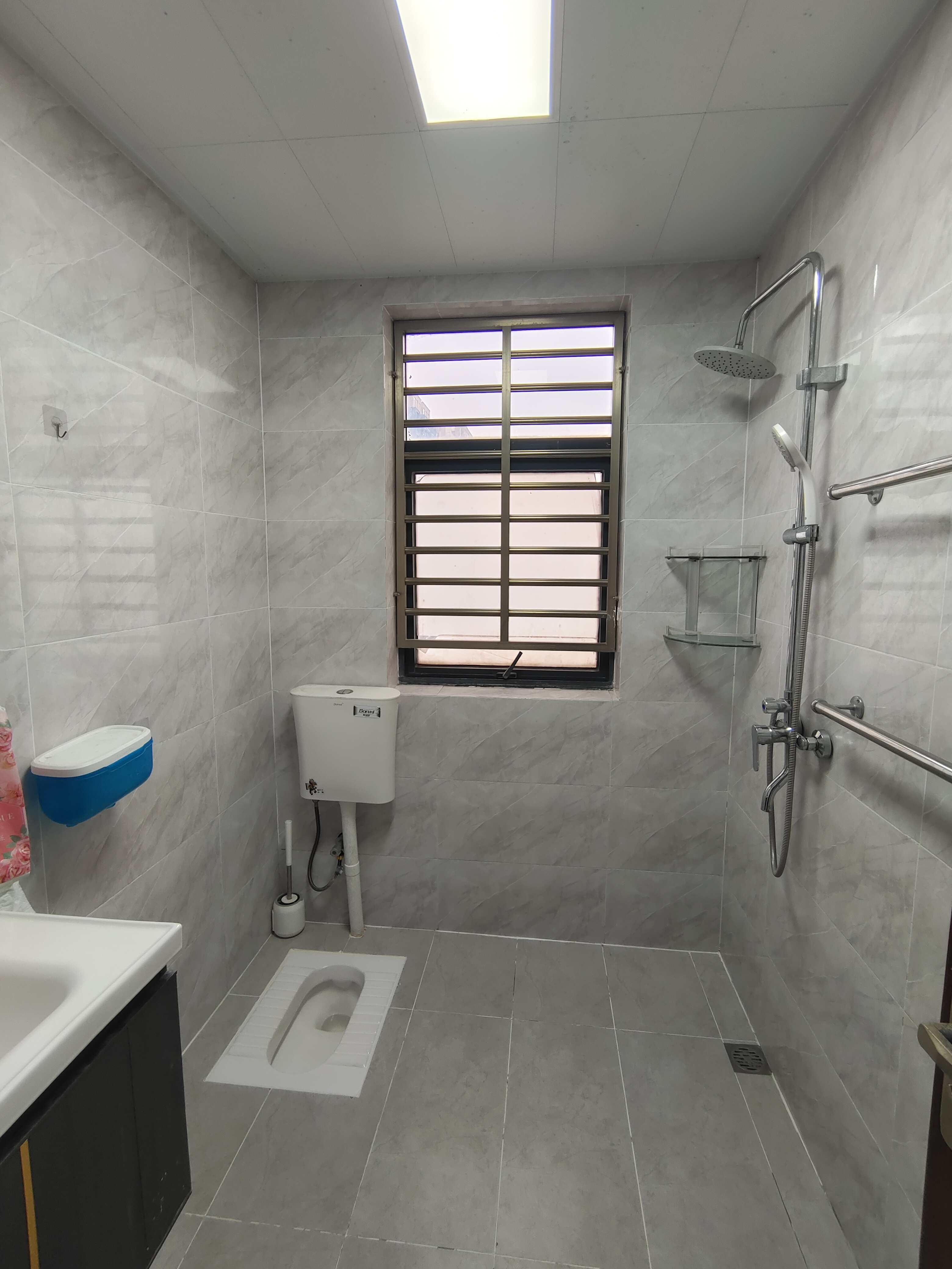 丽晶温泉海景花园一期(别名:丽晶维港、丽晶海景花园) 4室2厅2卫 4000.0元/月 丽晶温泉海景花园一期(别名:丽晶维港、丽晶海景花园) 4室2厅2卫 4000.0元/月室内图