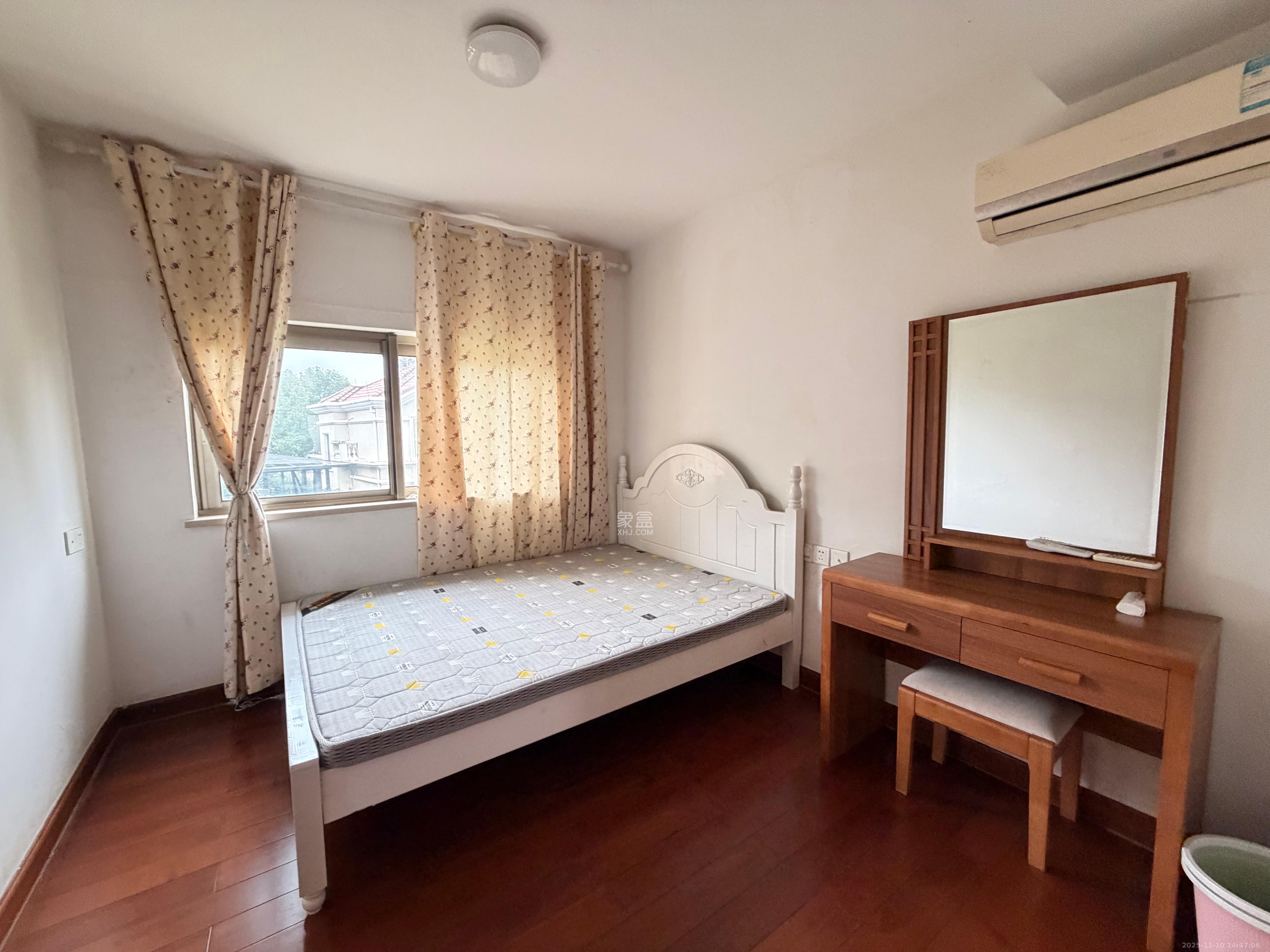 碧桂园威尼斯城 5室2厅2卫 5200.0元/月 碧桂园威尼斯城 5室2厅2卫 5200.0元/月室内图