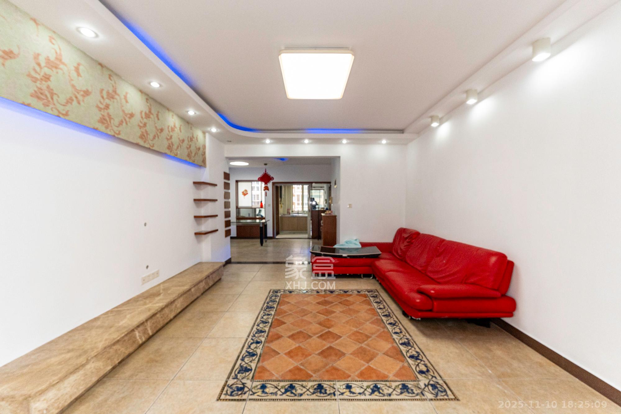 筑梦园 3室2厅2卫 75.0万 筑梦园 3室2厅2卫 75.0万客厅