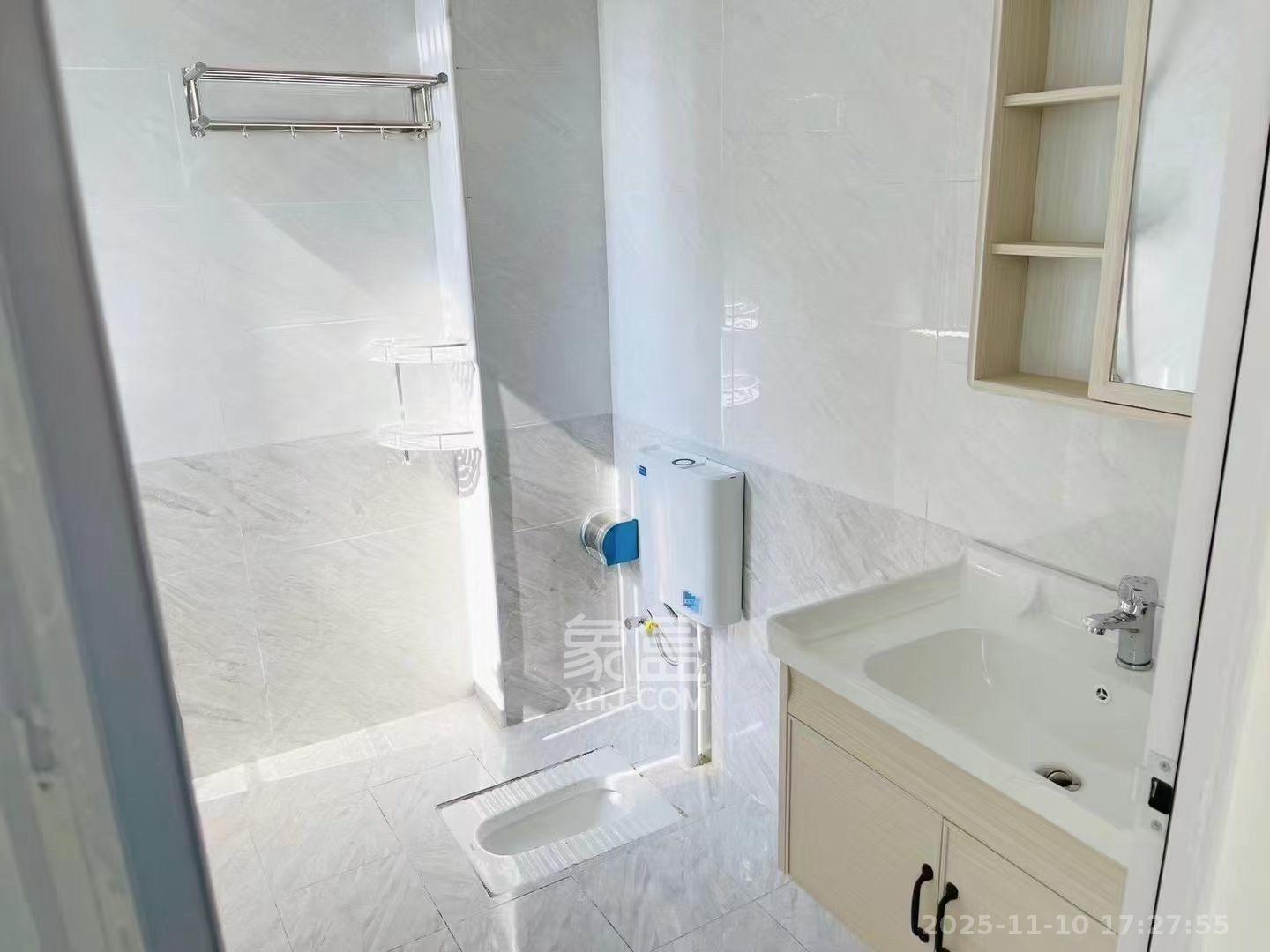 中建悦和城 3室2厅1卫 2200.0元/月 中建悦和城 3室2厅1卫 2200.0元/月室内图