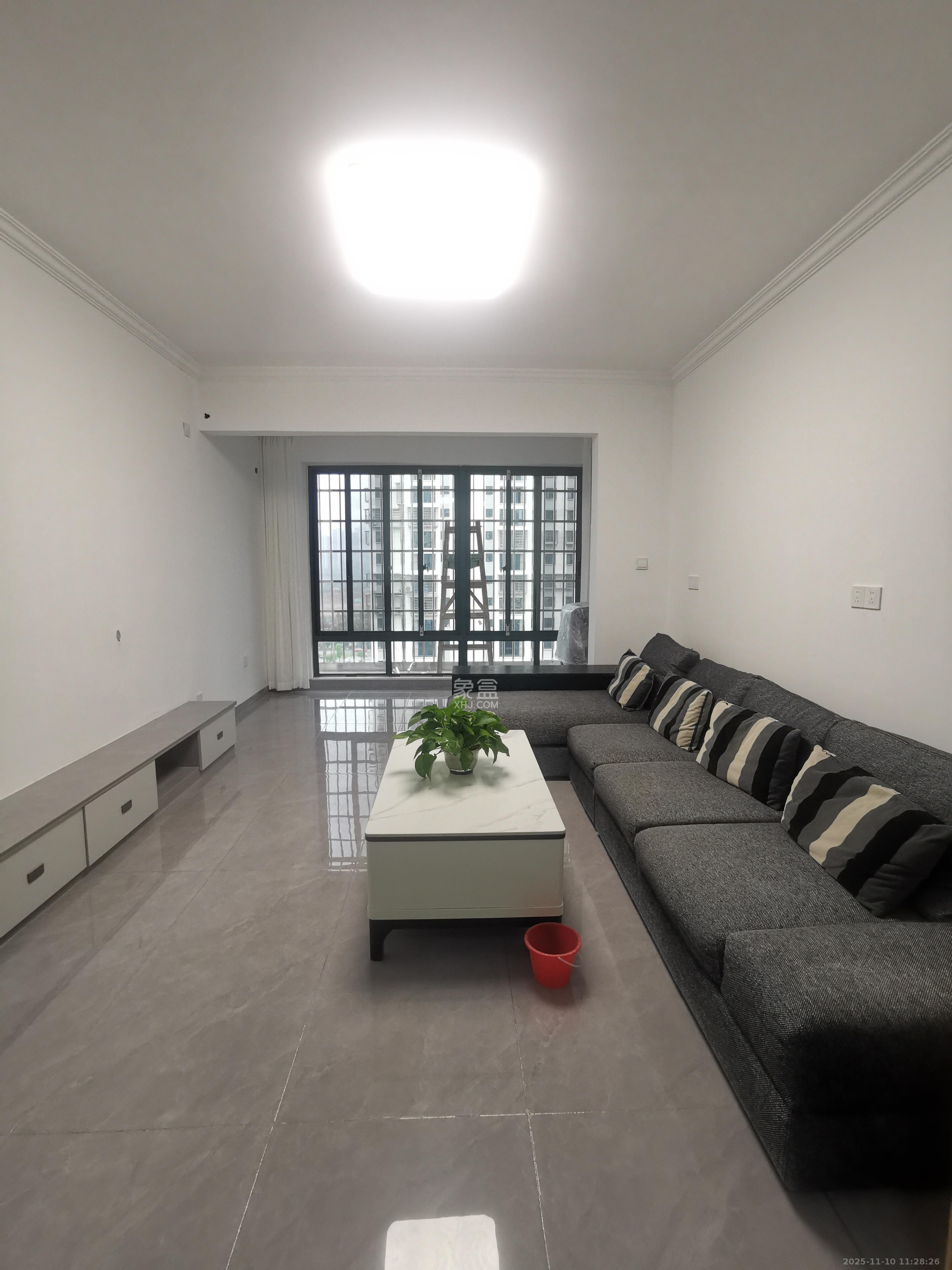 和景家园二期  2室2厅1卫    1800.0元/月