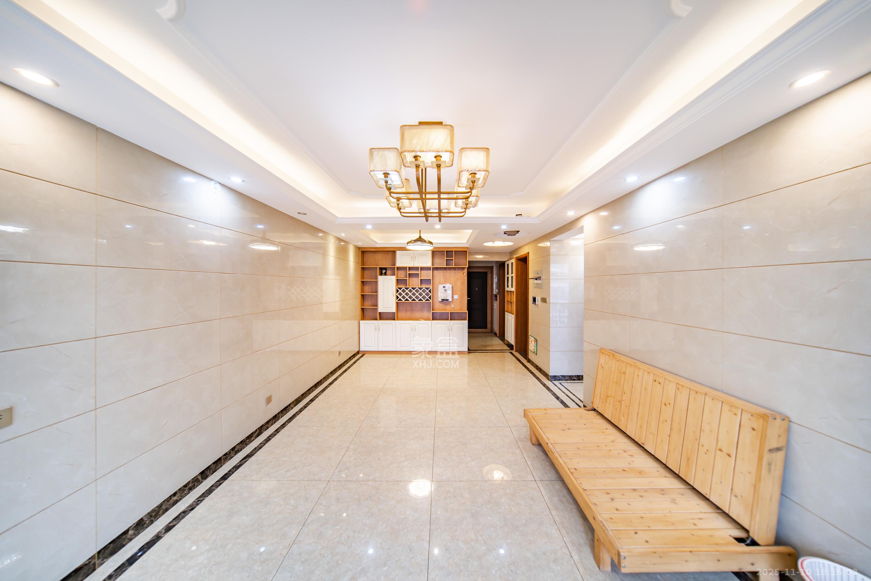 阳光100一期、四五期  2室2厅1卫    82.0万