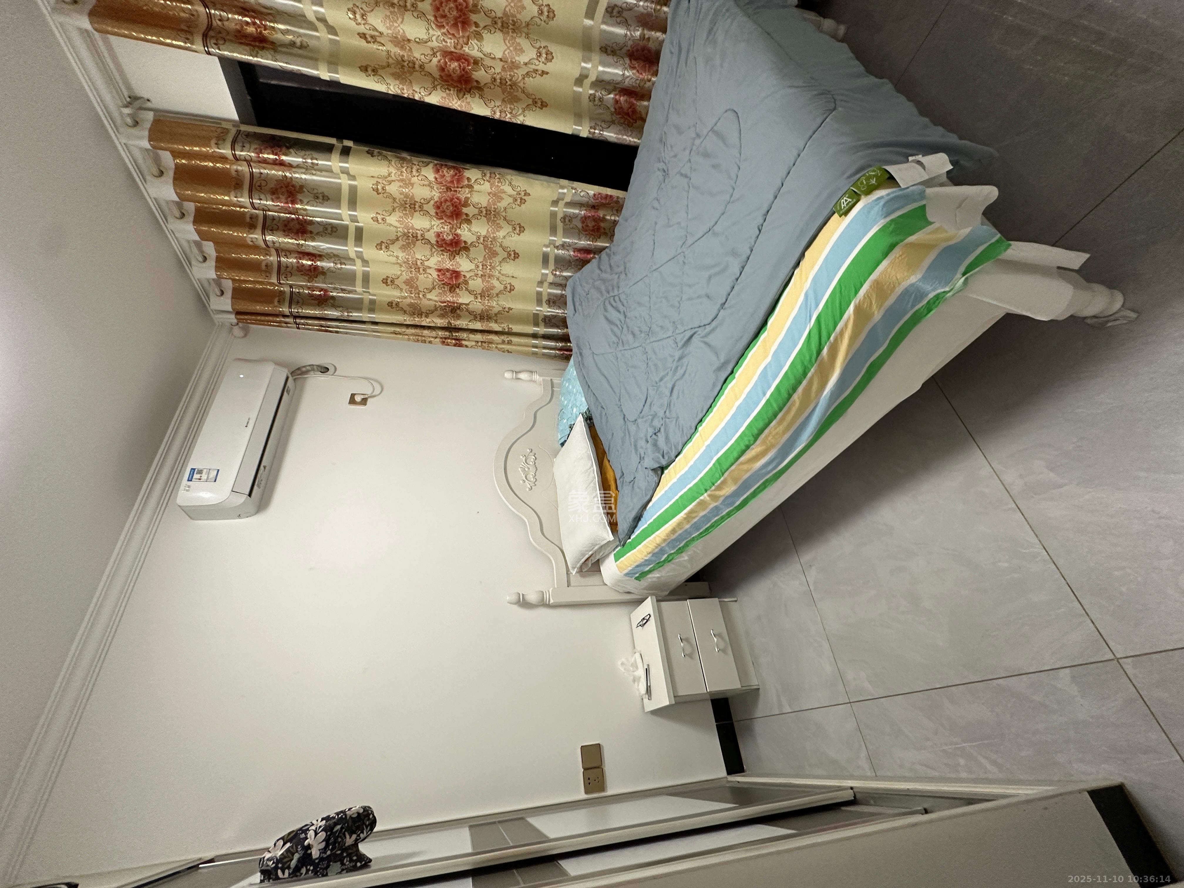 航天溪湖  2室2厅1卫    2200.0元/月室内图