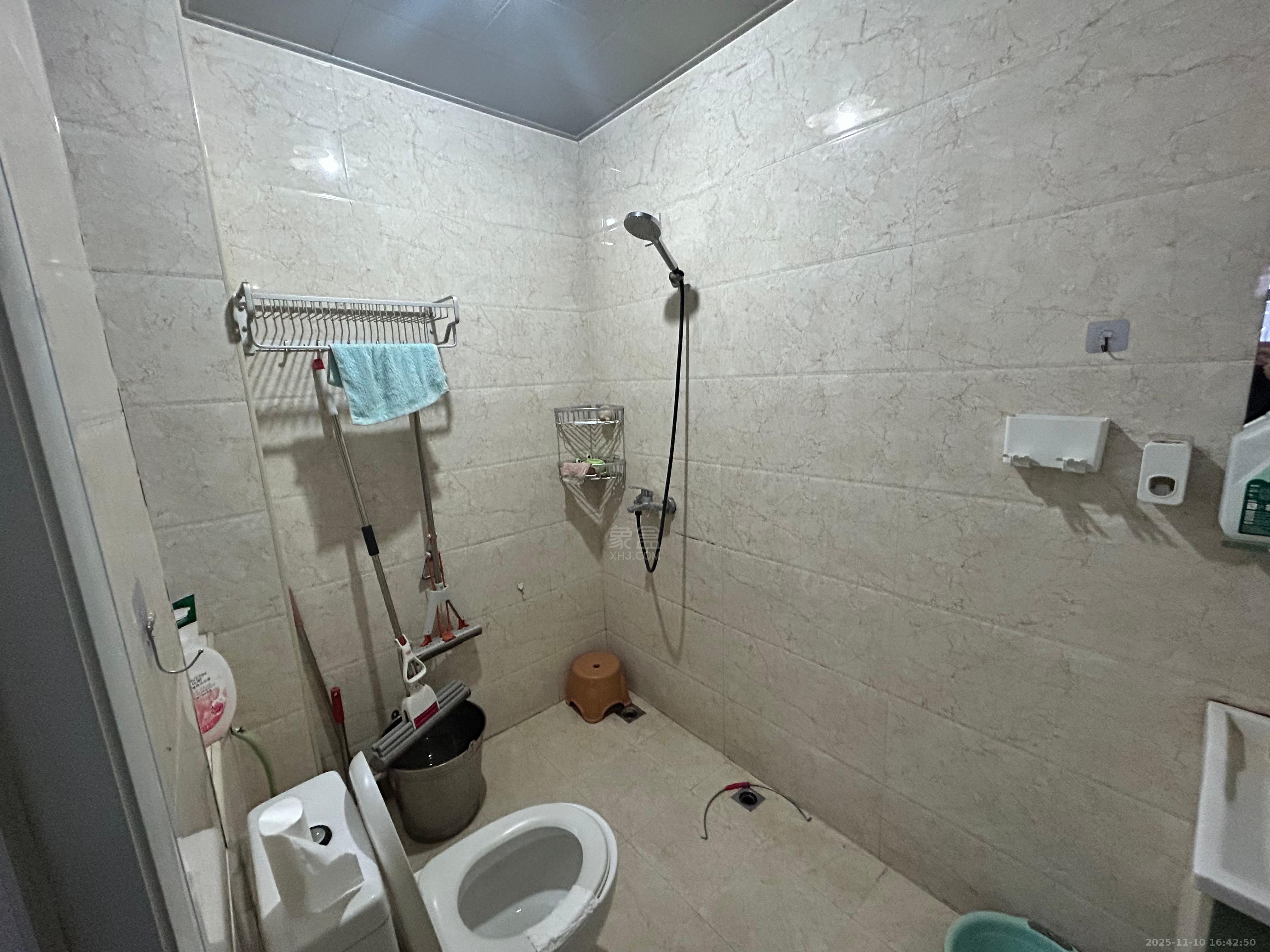 尚格名城香榭丽舍 2室2厅1卫 1400.0元/月 尚格名城香榭丽舍 2室2厅1卫 1400.0元/月室内图