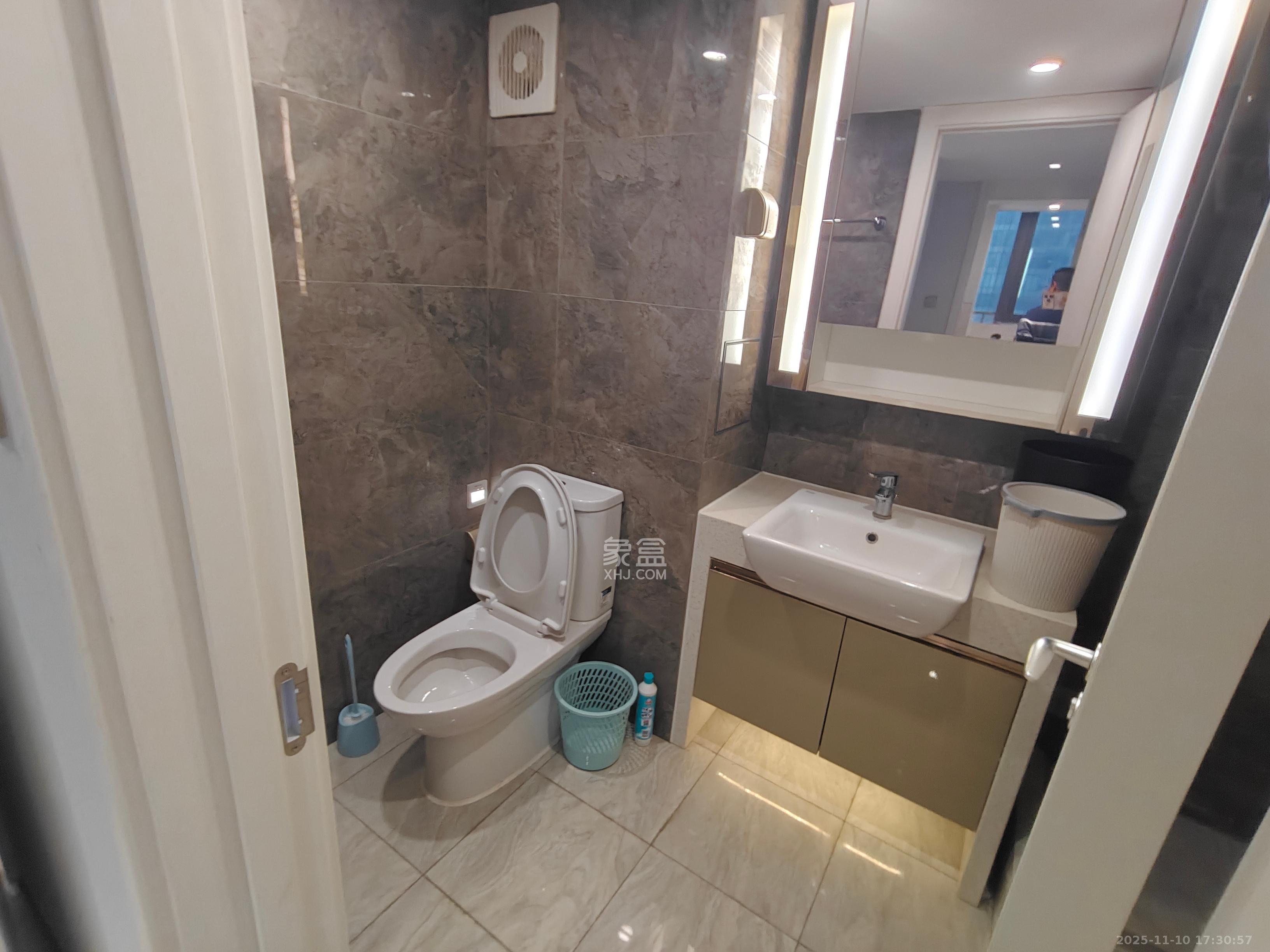 华远华时代  4室1厅2卫    4200.0元/月室内图