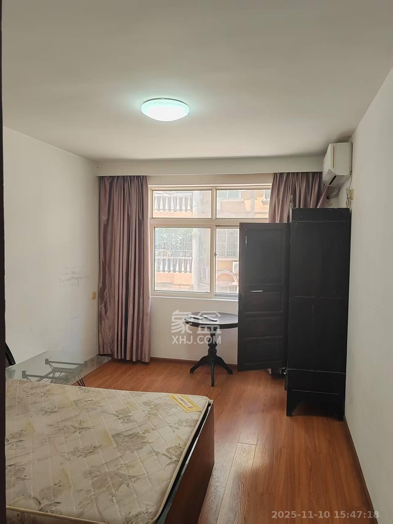 御景龙城 3室2厅2卫 1500.0元/月 御景龙城 3室2厅2卫 1500.0元/月室内图