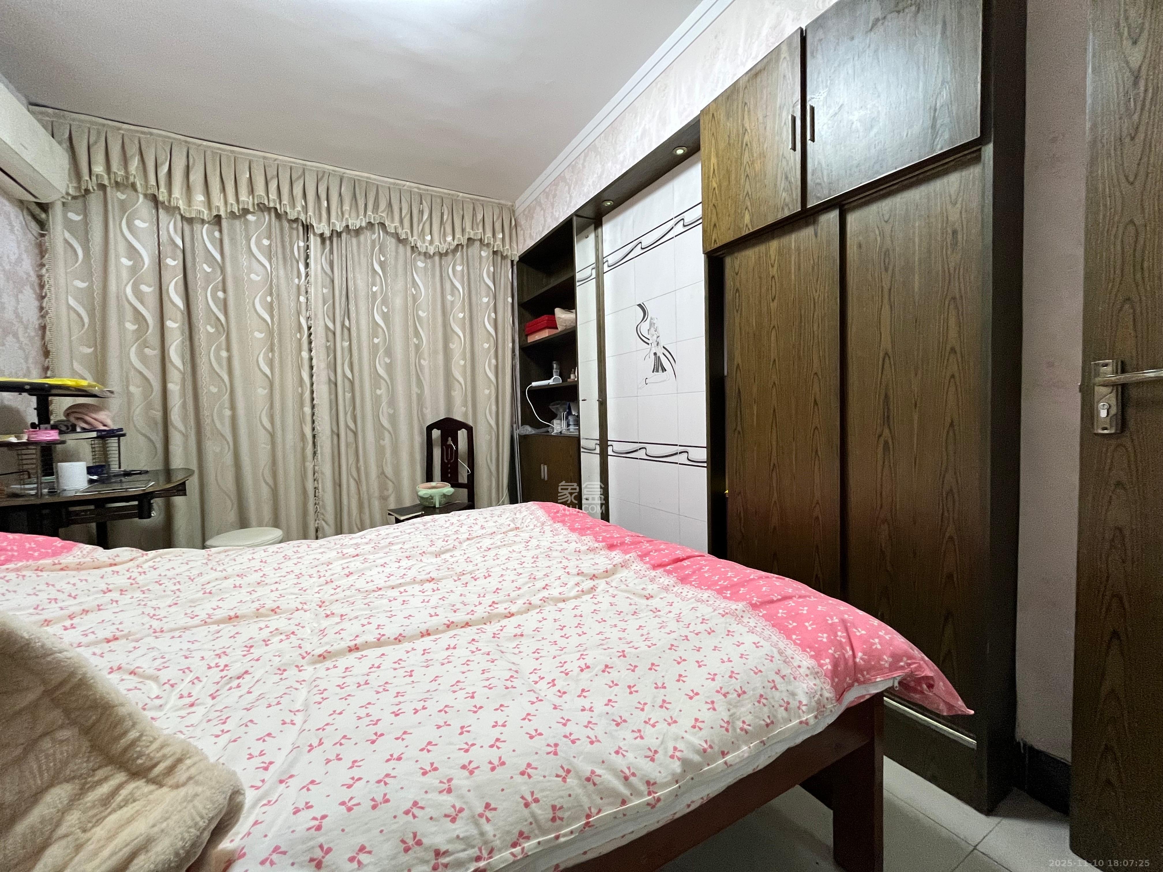 留芳里散盘  2室1厅1卫    1600.0元/月室内图