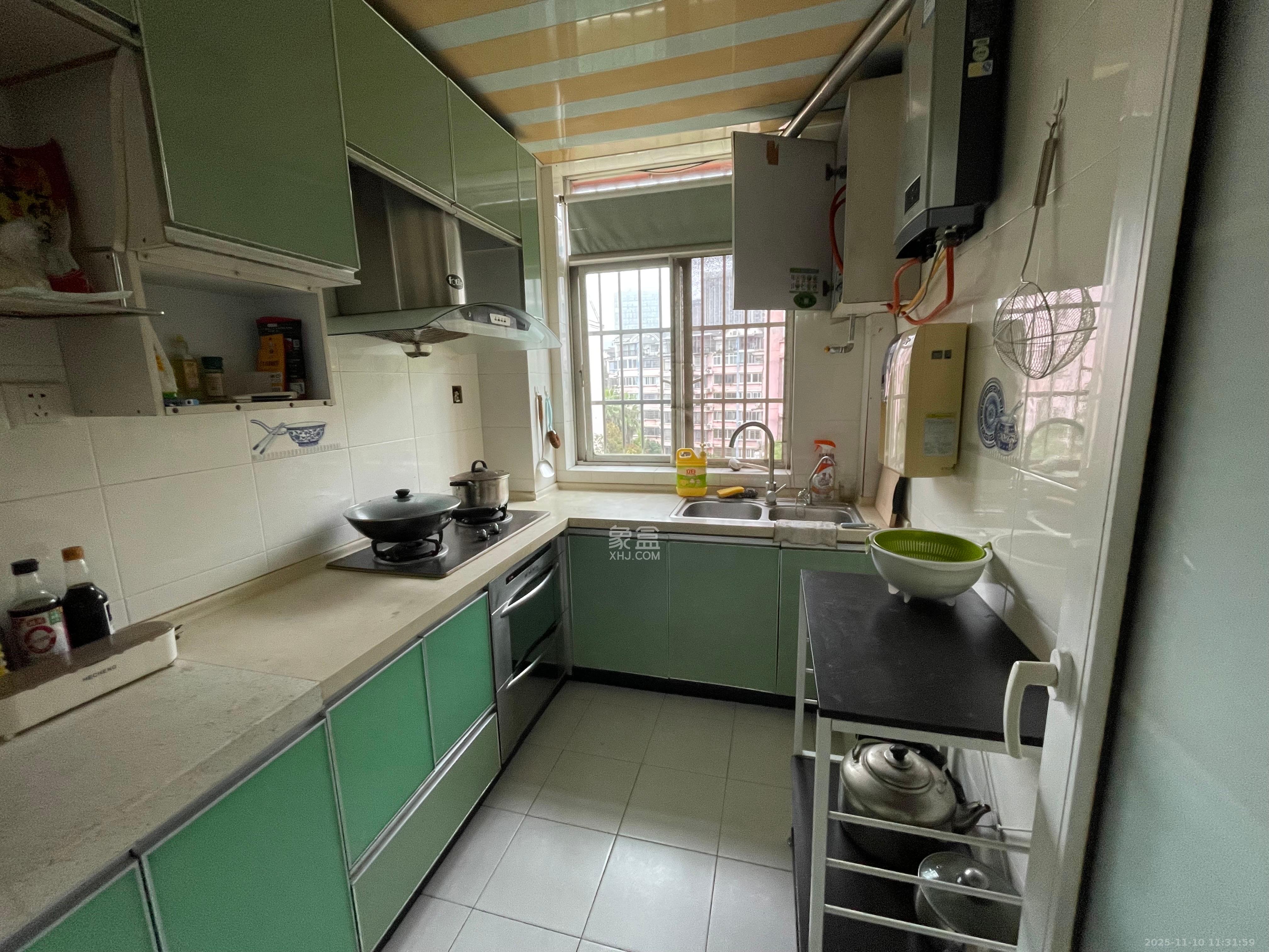 新星小区  3室2厅1卫    1800.0元/月室内图