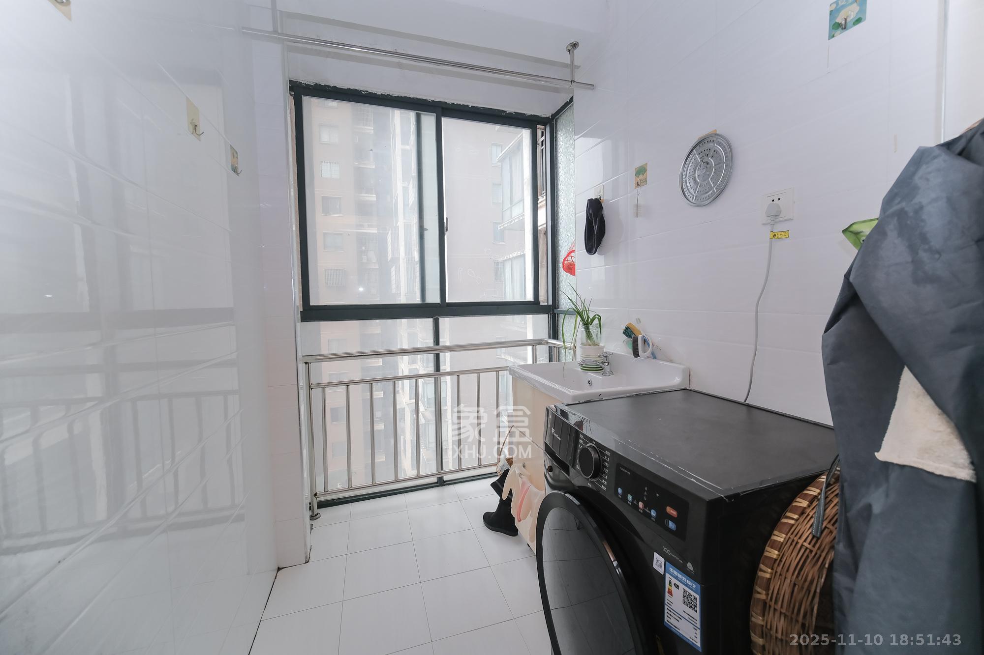 圆梦完美生活 2室2厅1卫 45.0万 圆梦完美生活 2室2厅1卫 45.0万阳台