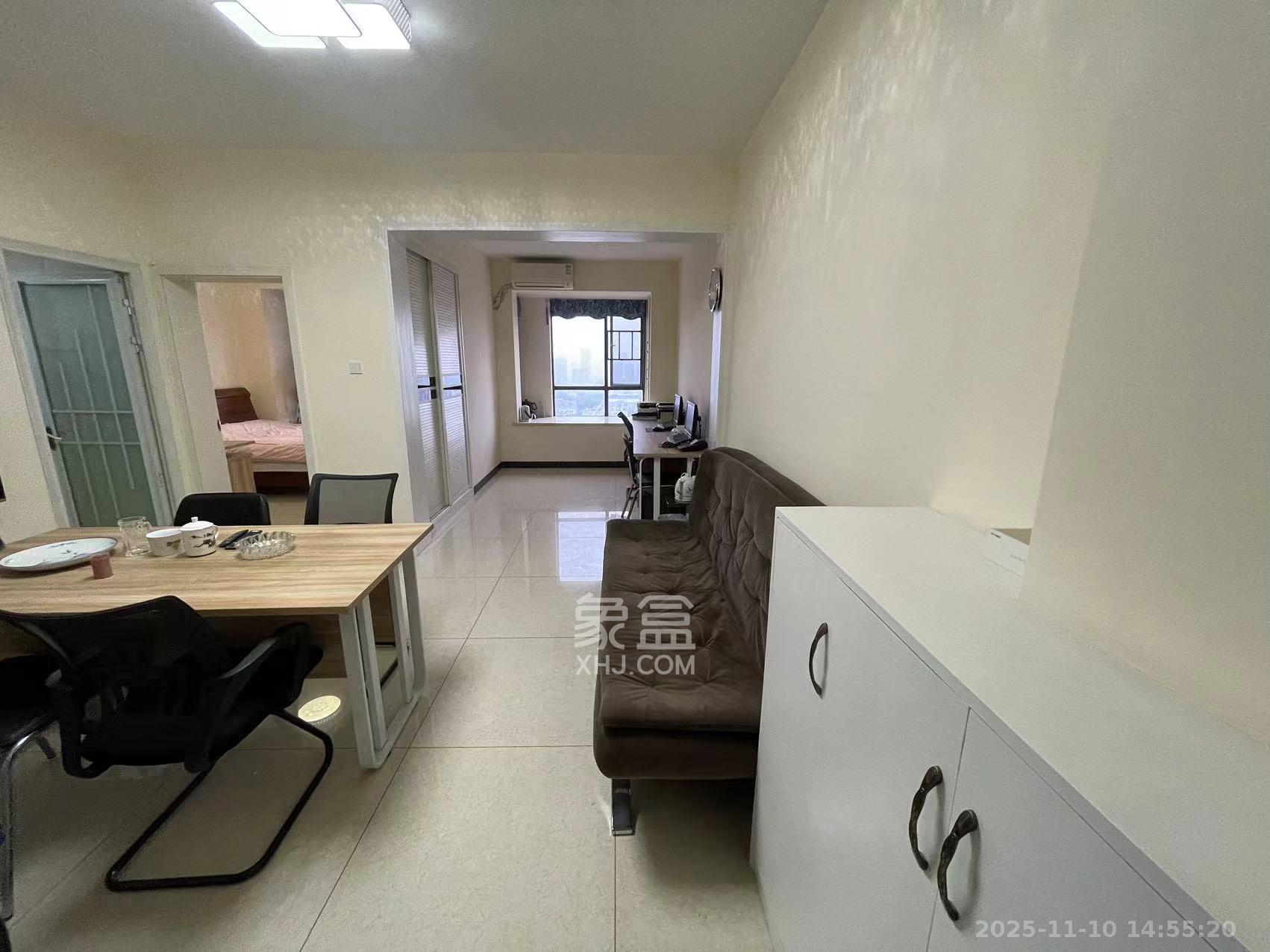 百纳广场(百纳公寓) 2室2厅1卫 2300.0元/月 百纳广场(百纳公寓) 2室2厅1卫 2300.0元/月室内图