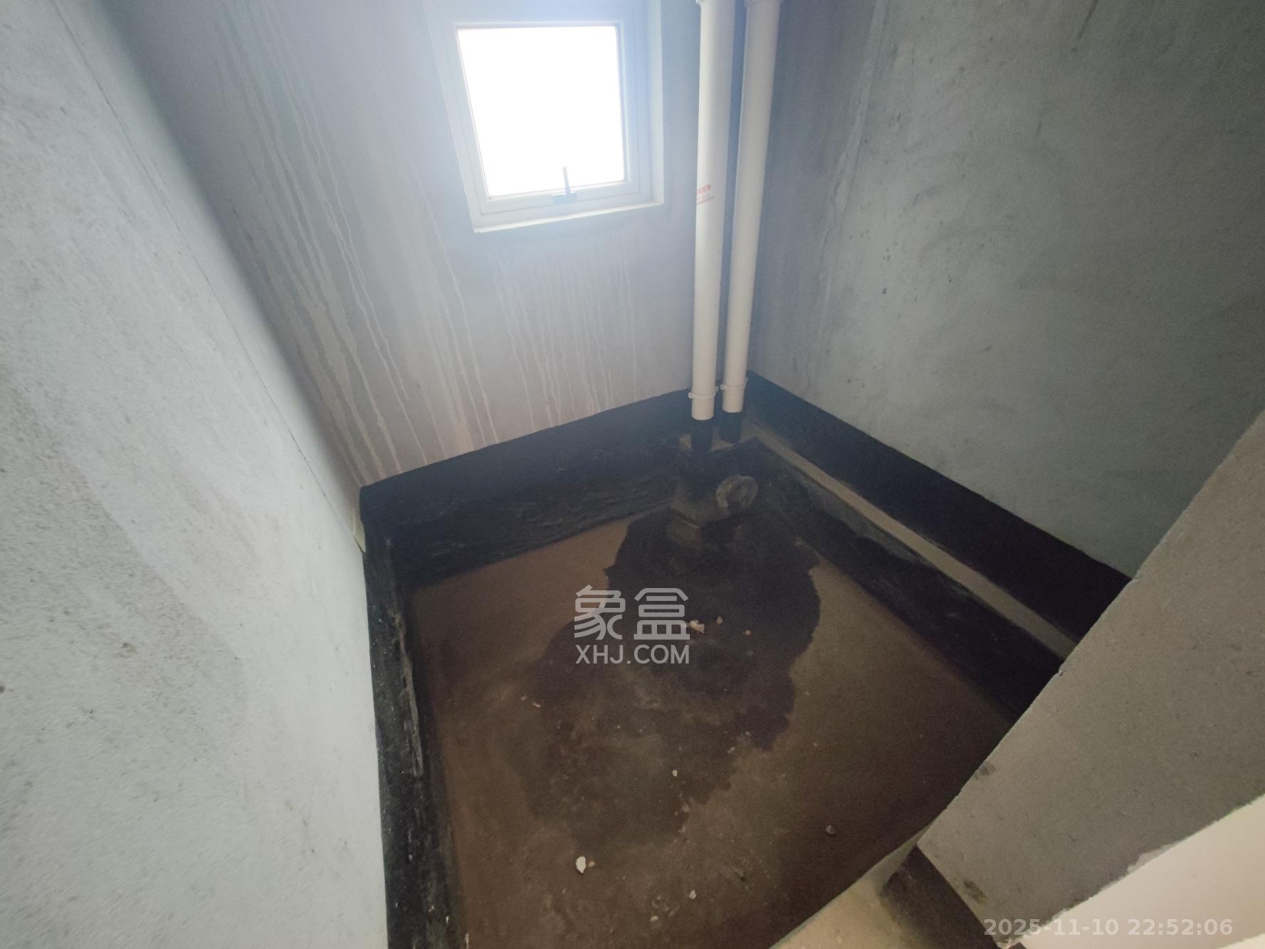 五矿万境水岸三期  1室0厅0卫    85.0万卫生间