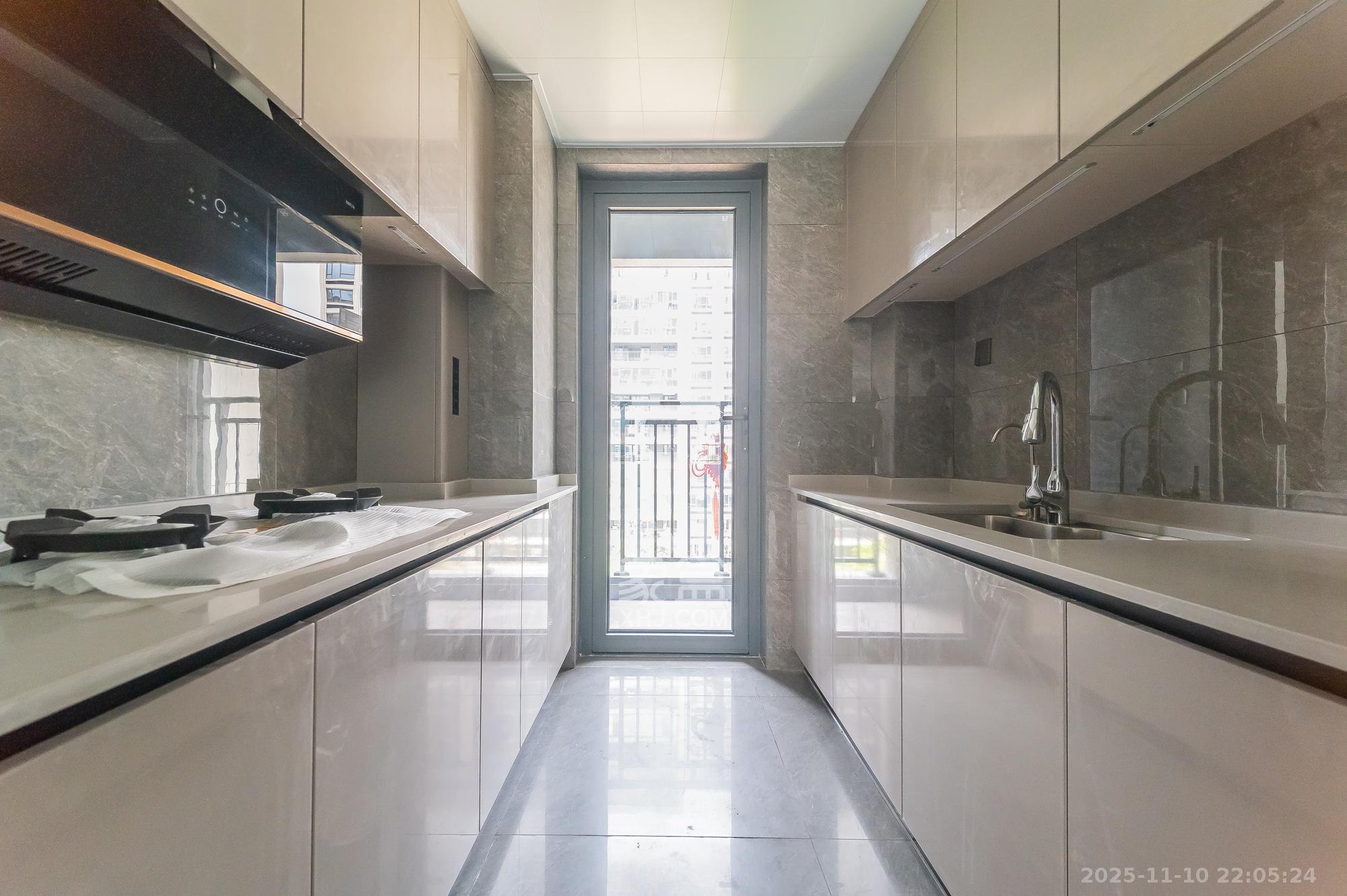 万科松湖天地 4室2厅2卫 168.0万 万科松湖天地 4室2厅2卫 168.0万其他