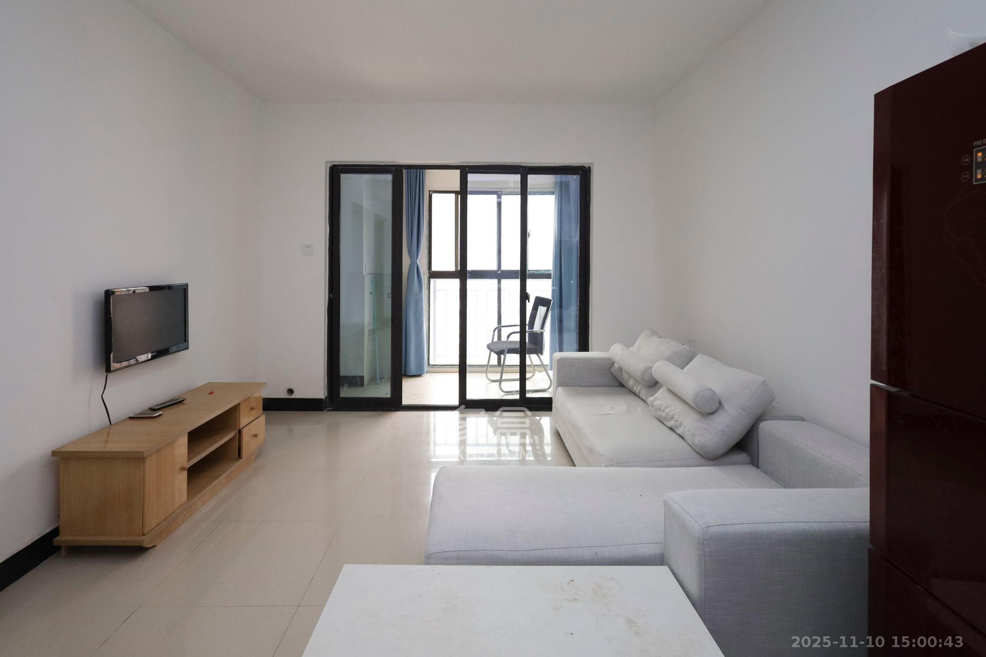 光明E城 2室2厅1卫 1900.0元/月 光明E城 2室2厅1卫 1900.0元/月室内图