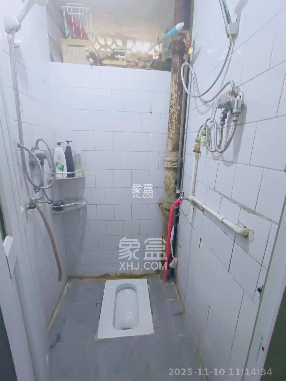 桐荫里社区 1室0厅0卫 1500.0元/月 桐荫里社区 1室0厅0卫 1500.0元/月室内图