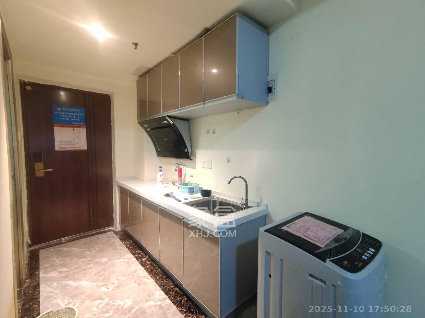 达美D6区  1室1厅1卫    1400.0元/月室内图