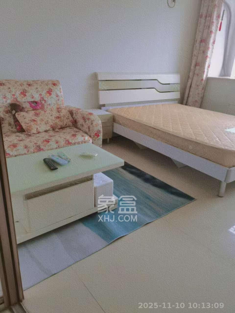 观园国际公寓  1室1厅1卫    1700.0元/月室内图