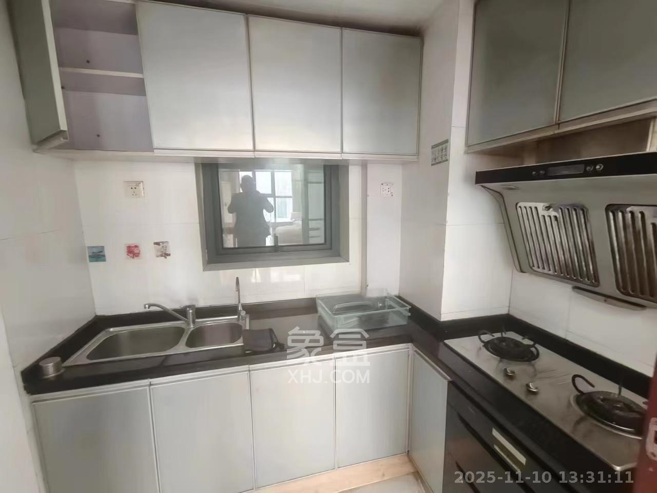 中天广场  3室2厅1卫    3500.0元/月室内图