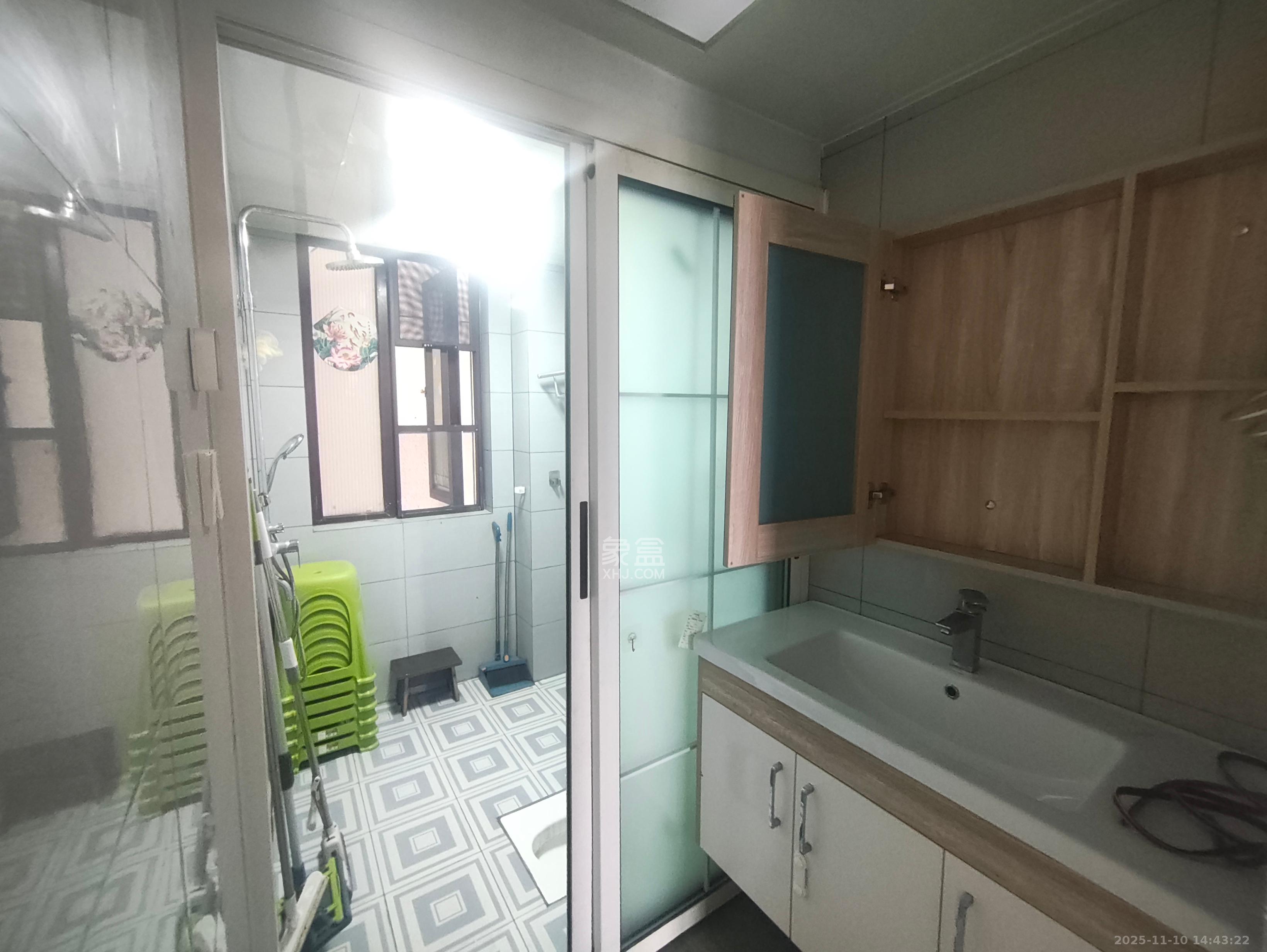 尚鑫海悦(新长海尚海城) 4室2厅2卫 2700.0元/月 尚鑫海悦(新长海尚海城) 4室2厅2卫 2700.0元/月室内图