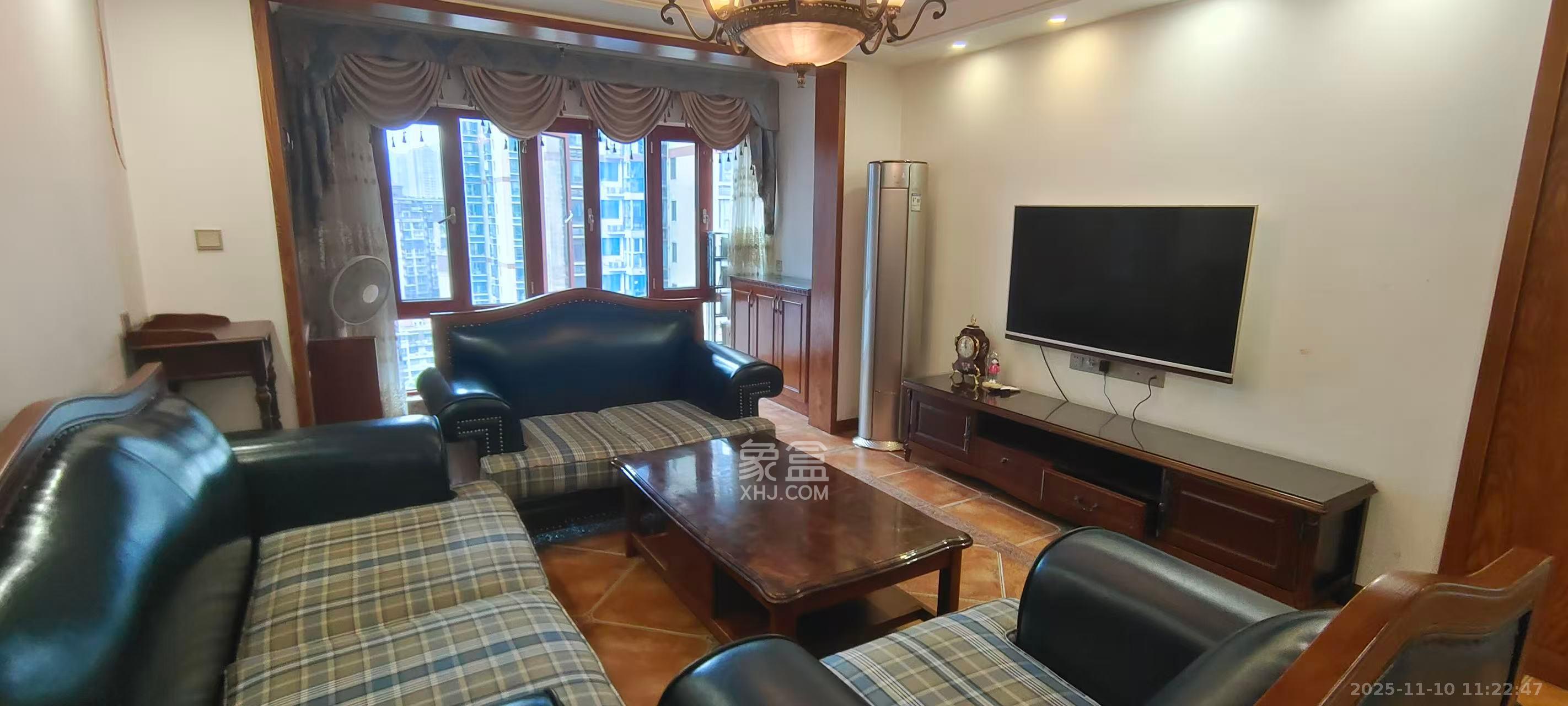 岳北和苑  3室2厅2卫    3500.0元/月室内图