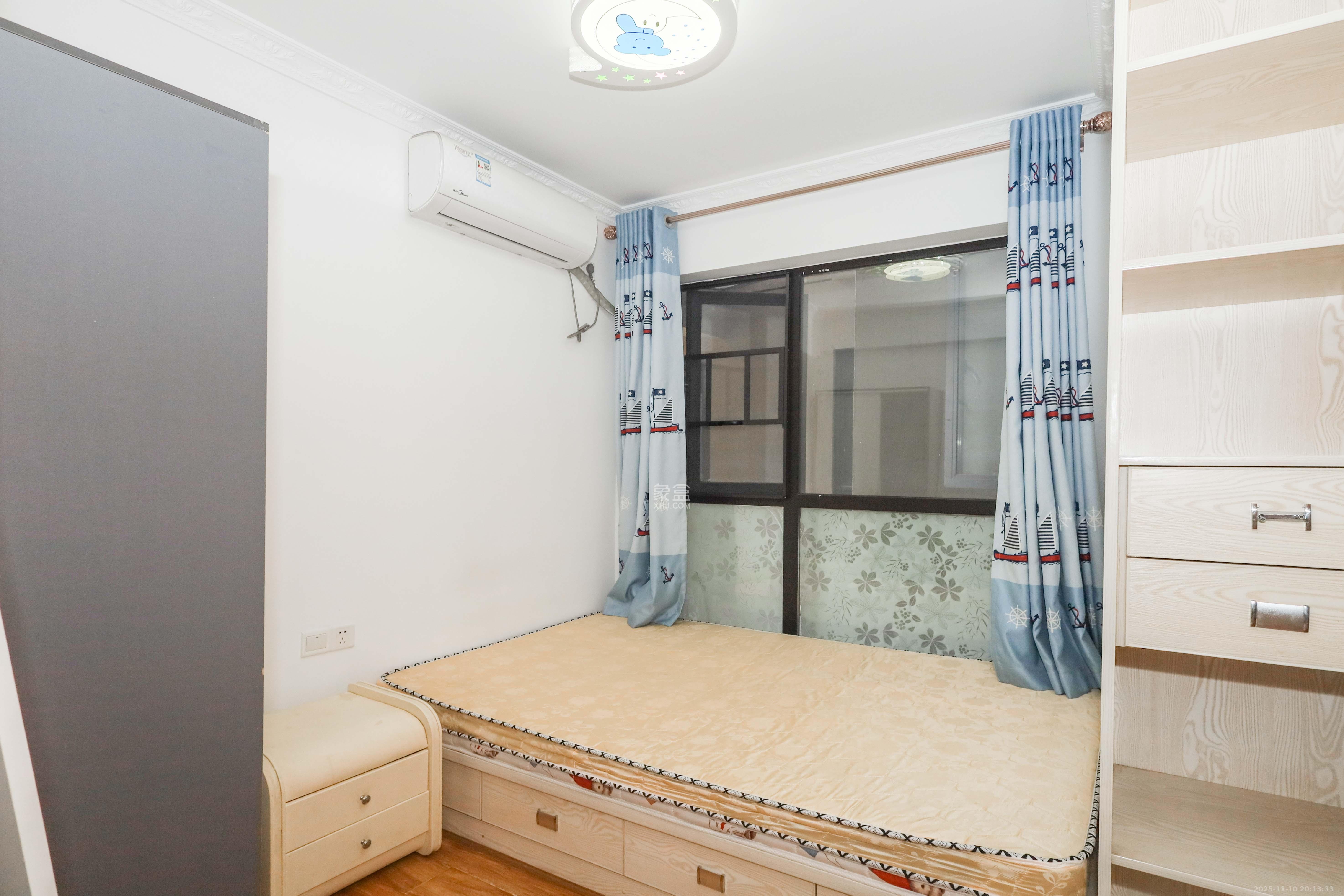 梅溪湖合能璞丽  2室2厅1卫    76.8万卧室