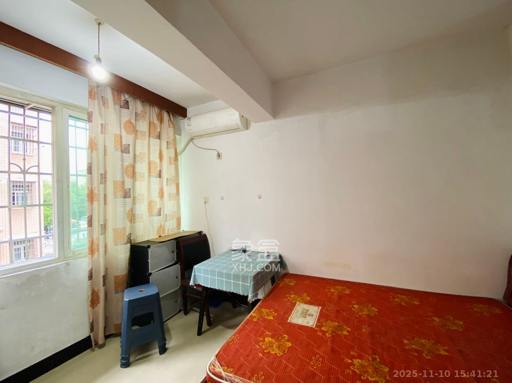 五一新村安置小区(永定社区、永兴社区、永祥社区) 2室1厅1卫 1400.0元/月 五一新村安置小区(永定社区、永兴社区、永祥社区) 2室1厅1卫 1400.0元/月室内图