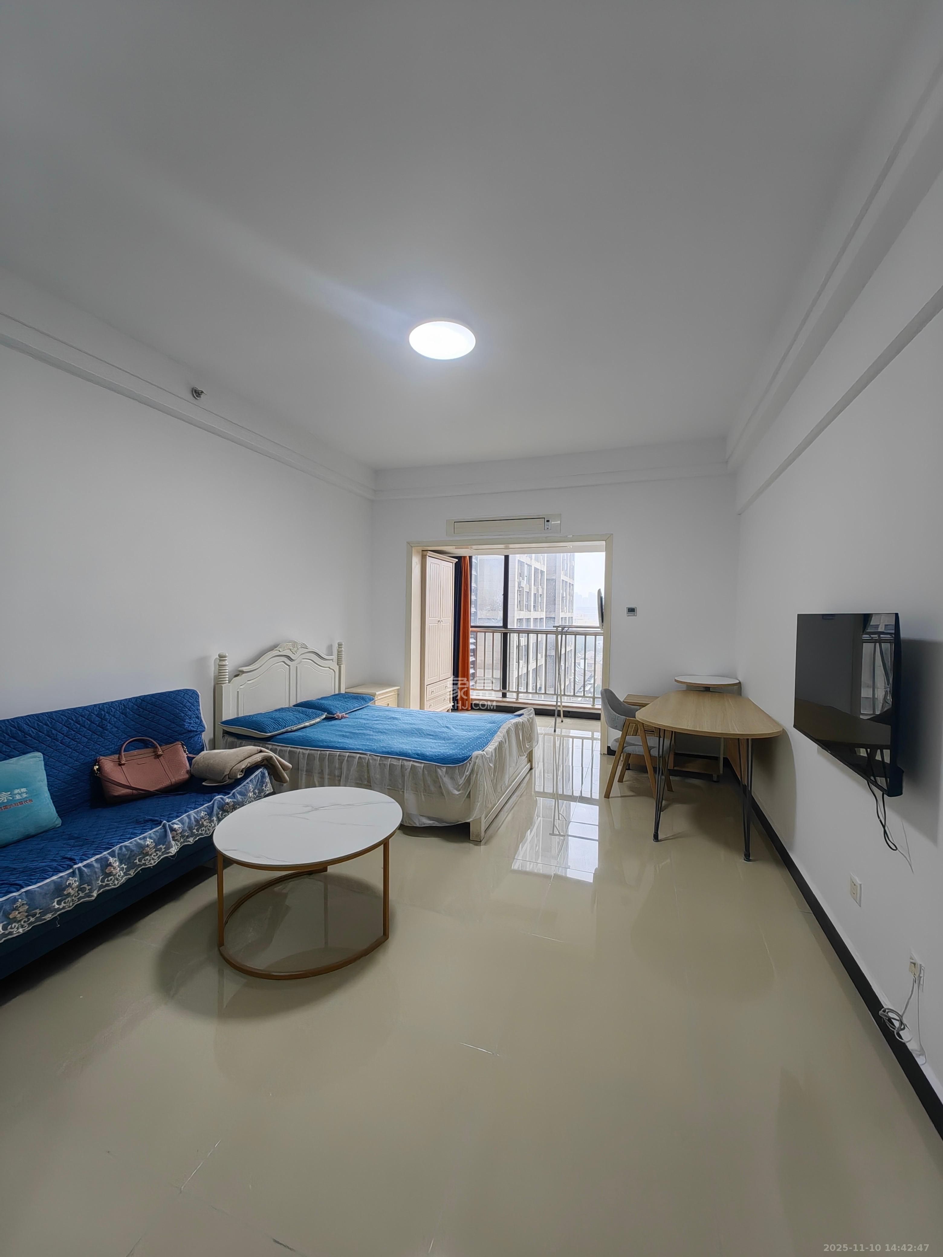 湘腾城市广场  1室1厅1卫    1700.0元/月